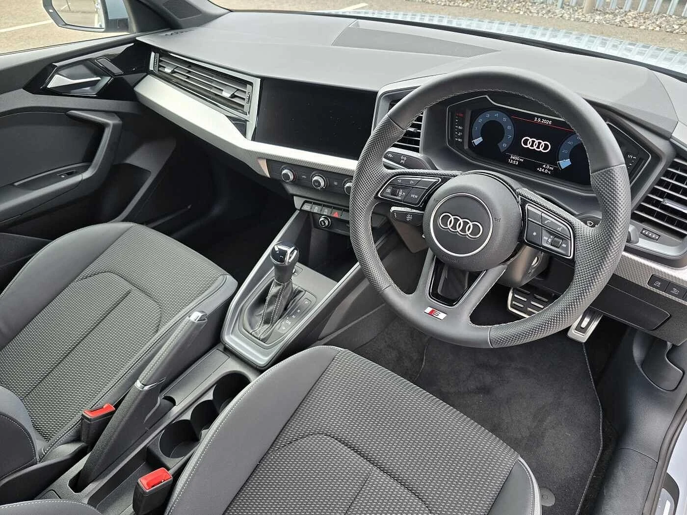 Audi-A1 Sportback-image-5