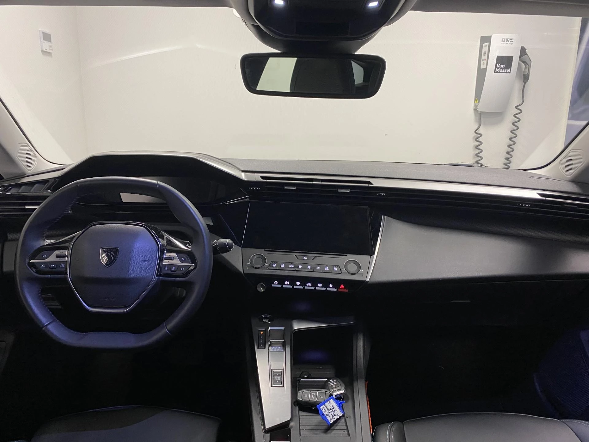 Peugeot-308-image-8