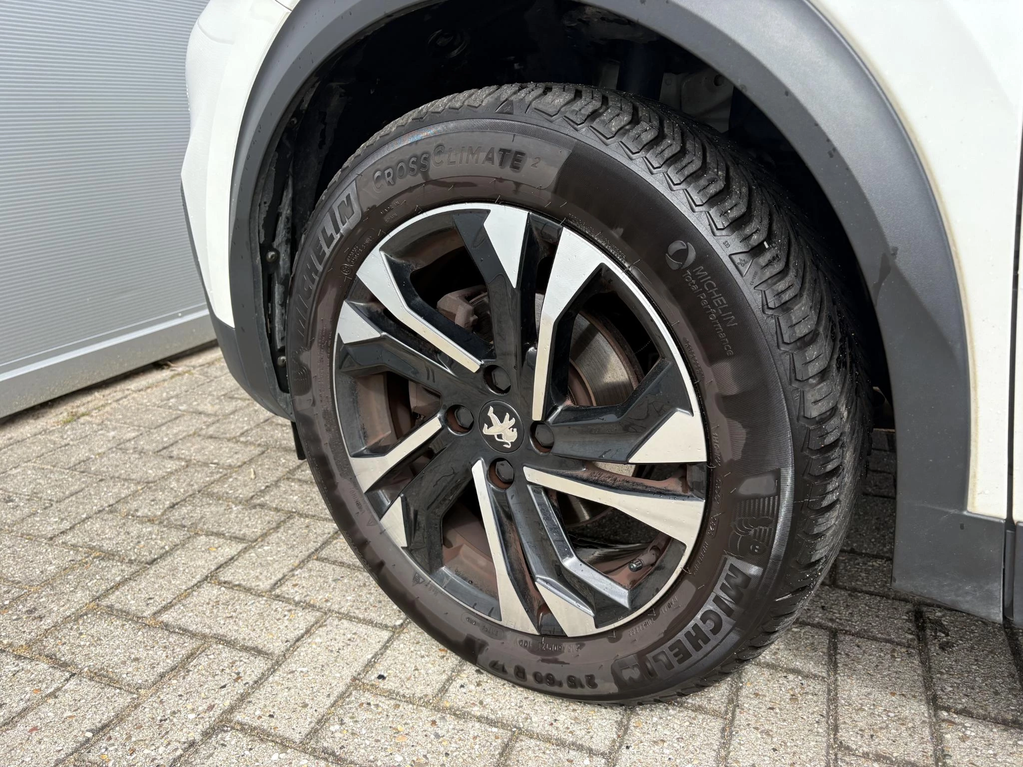 Peugeot-2008-image-20
