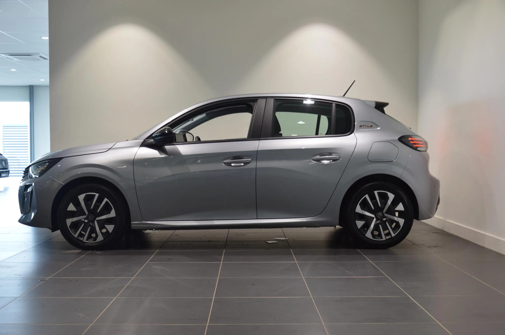 Peugeot 208 1.2 Style 100