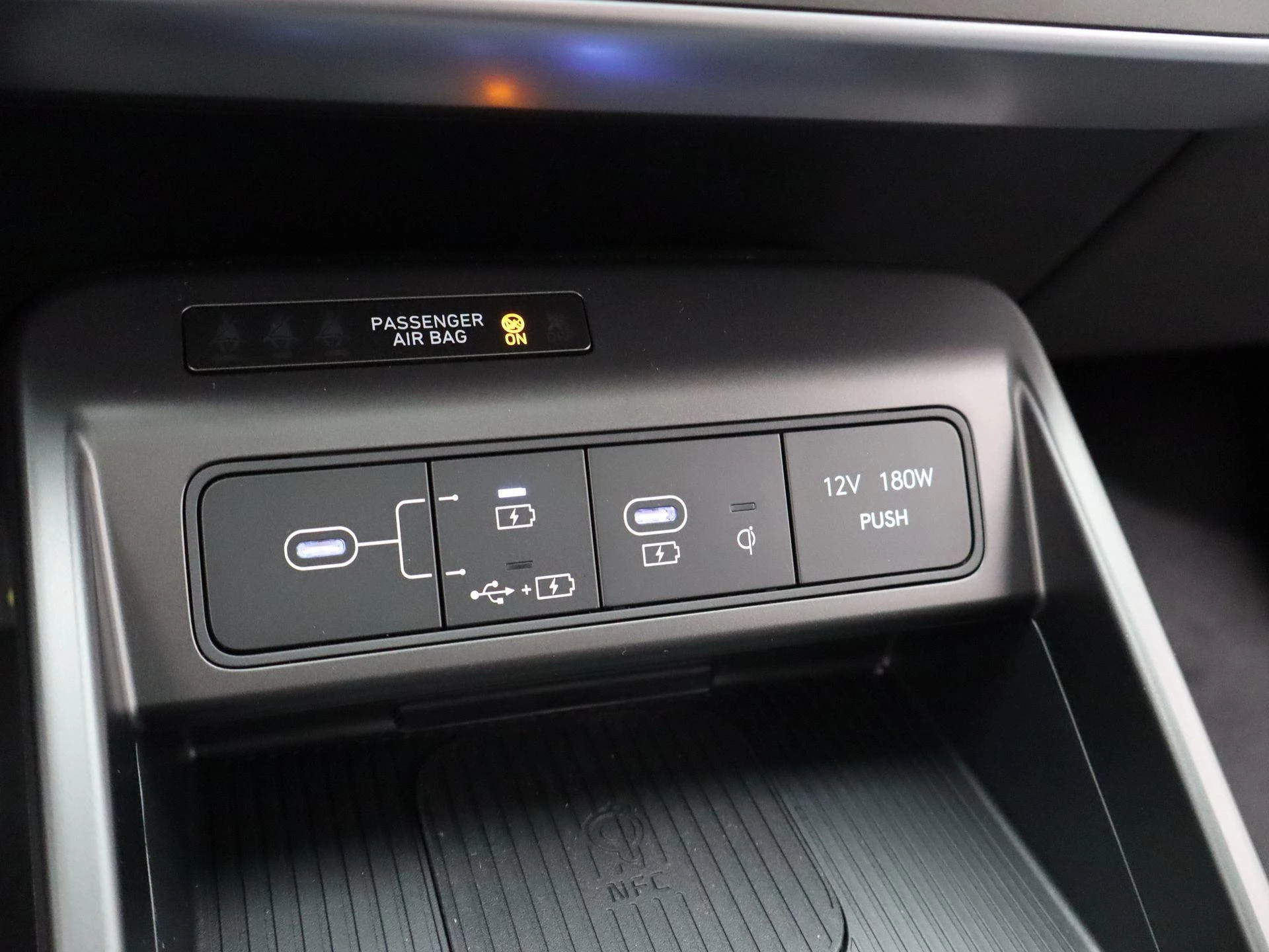 Hyundai Kona 1.6 GDI HEV Premium Sky