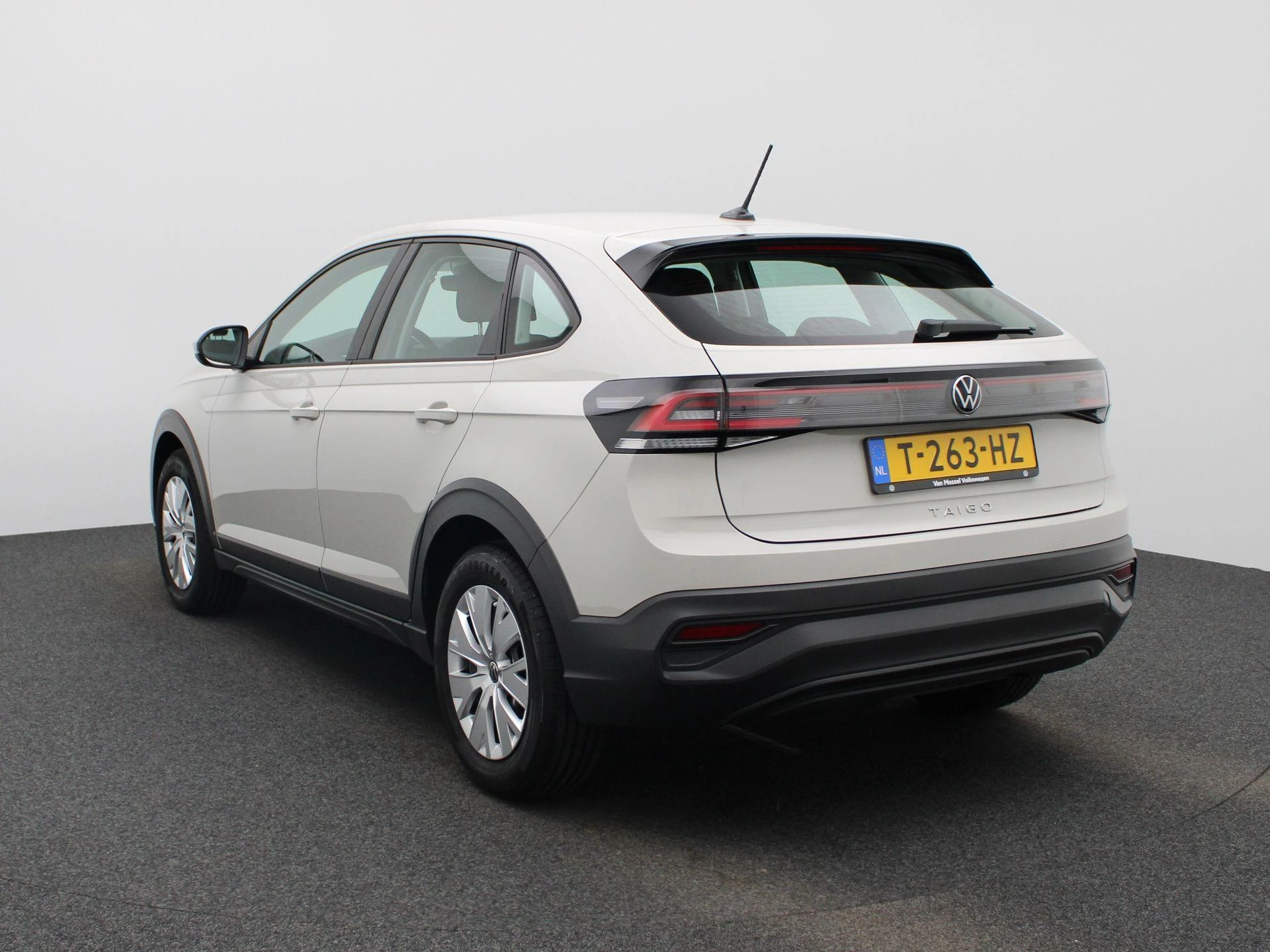 Volkswagen-Taigo-image-1