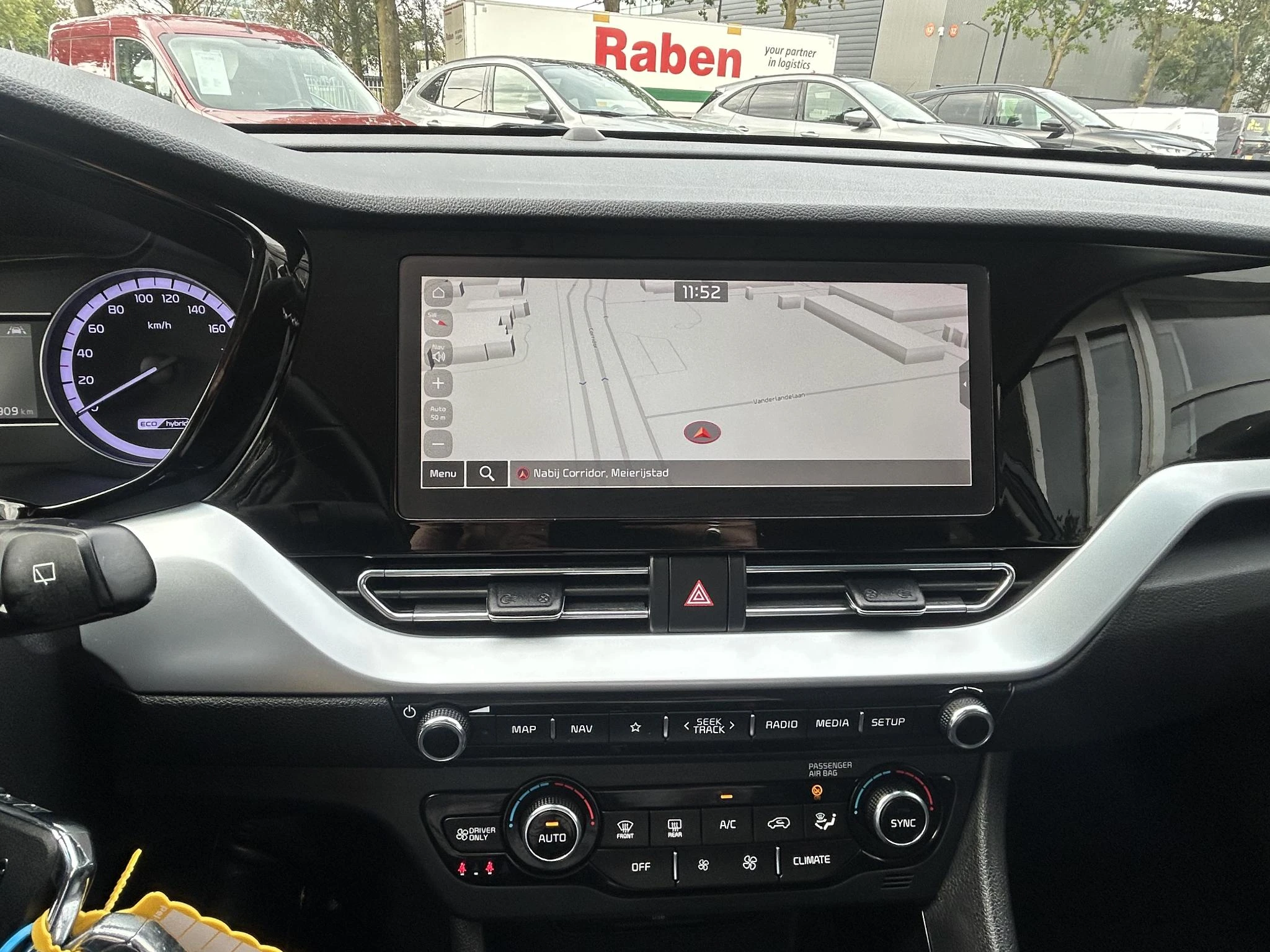 Kia-Niro-image-16