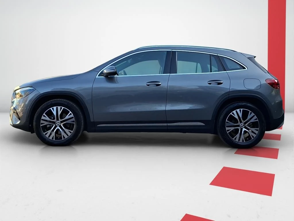 Mercedes-Benz-GLA 200 d-image-9