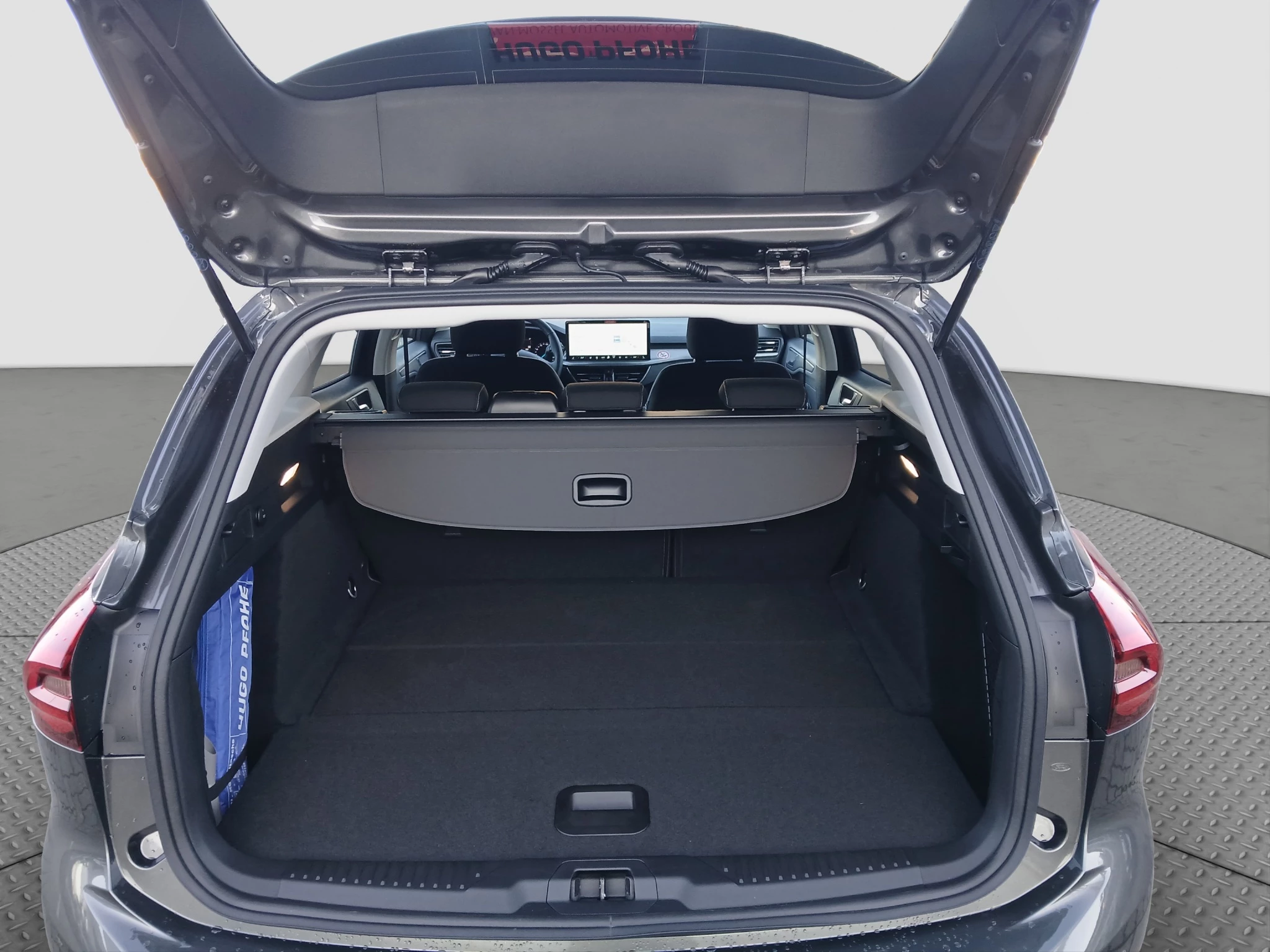 Ford Focus Titanium Edition Turnier AUT | LED | NAV | KAM | SHA | PDC | WI-PKT
