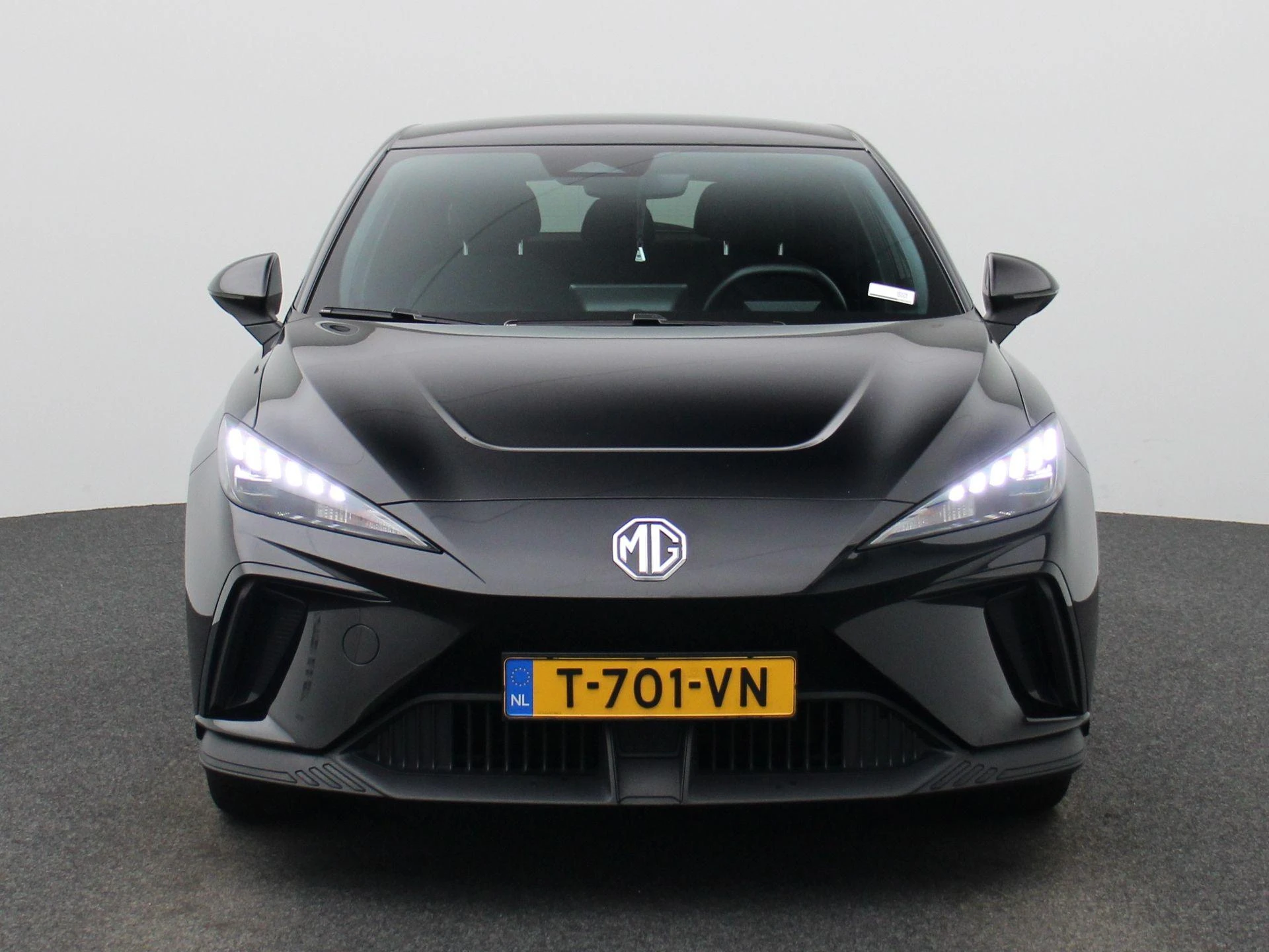 MG-MG4 EV-image-2