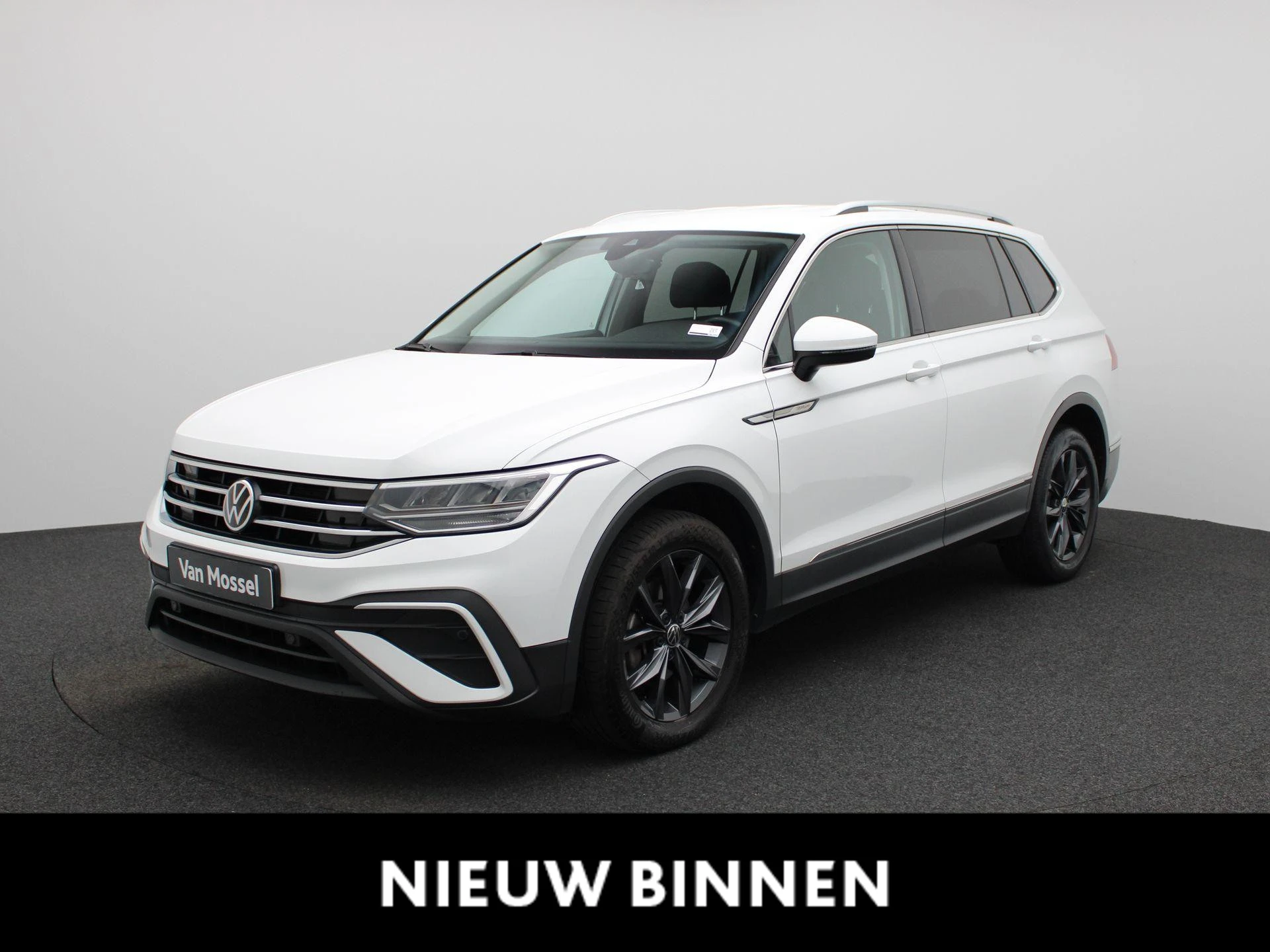 Volkswagen-Tiguan-image-0