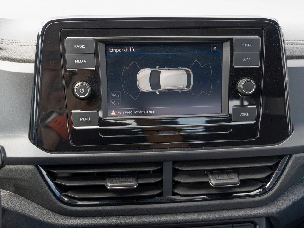 Volkswagen-T-Roc-image-10