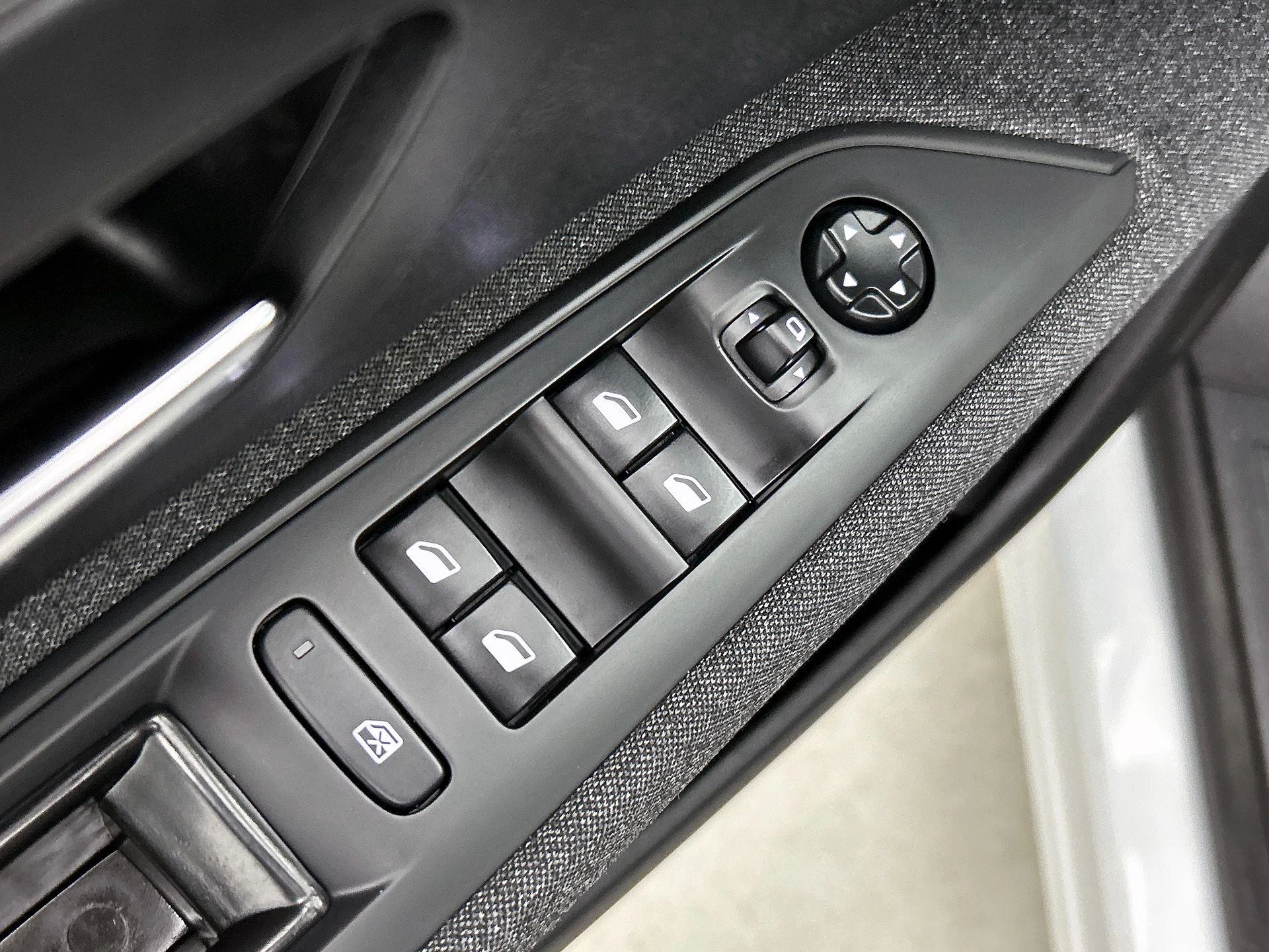 Peugeot-5008-image-42