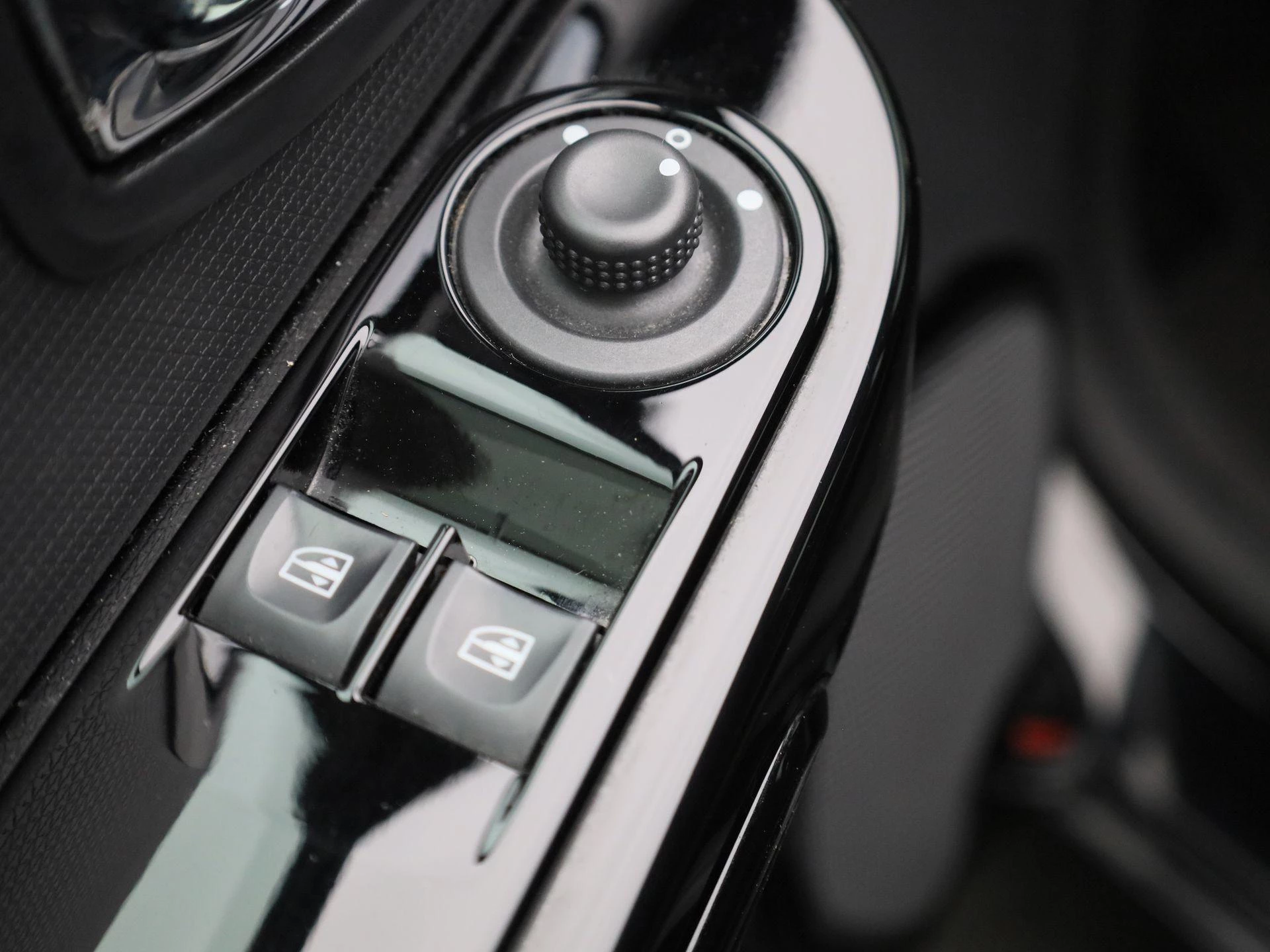 Renault-Clio-image-25