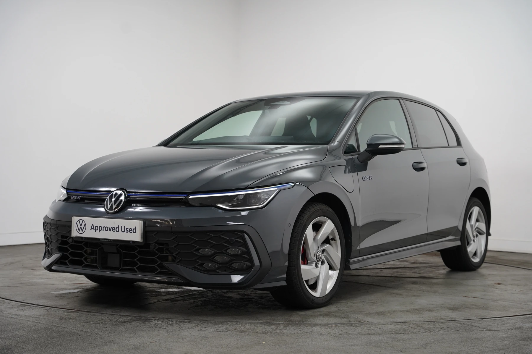 Volkswagen-Golf-image-36