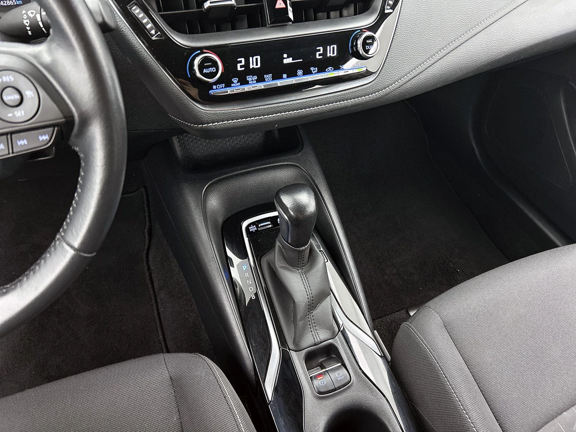 Toyota-Corolla Touring Sports-image-29
