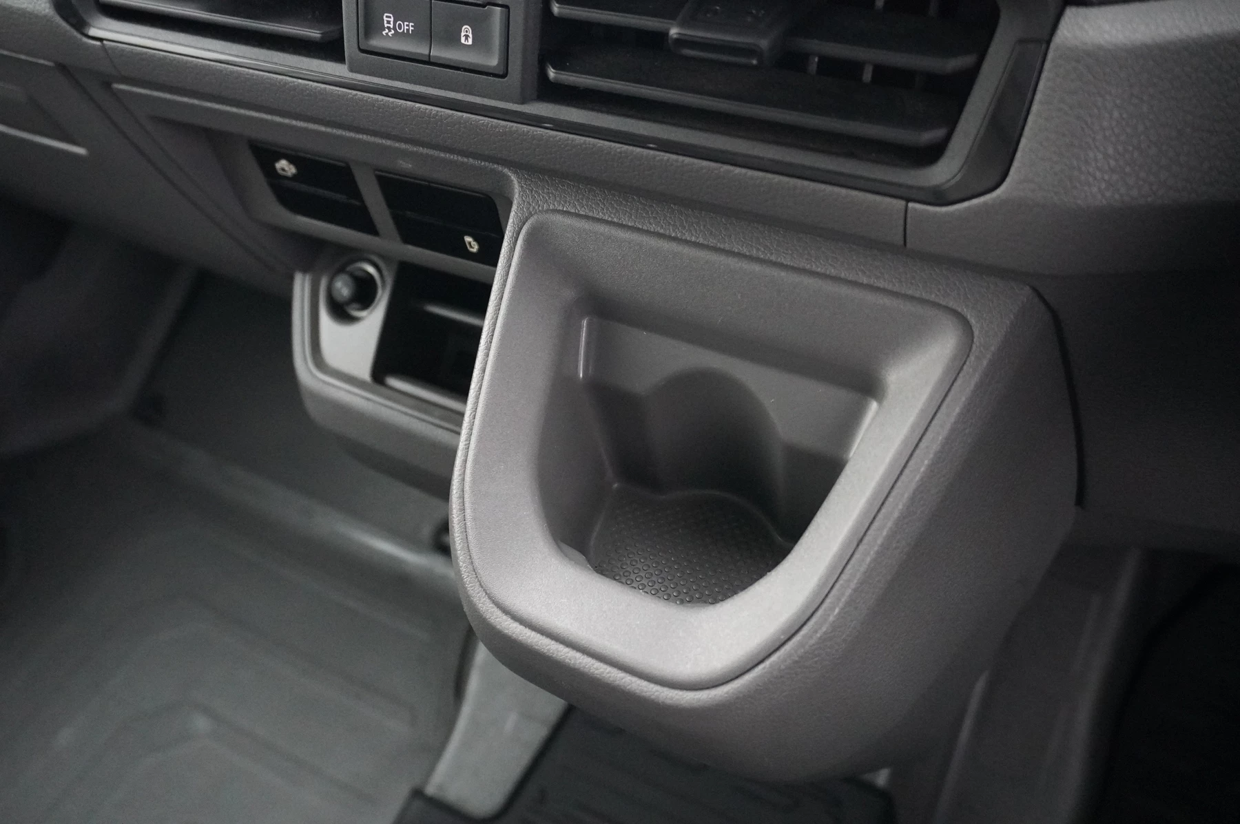 Volkswagen-California-image-27