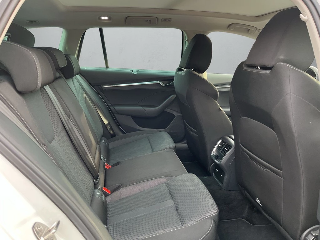 Škoda-Octavia-image-11