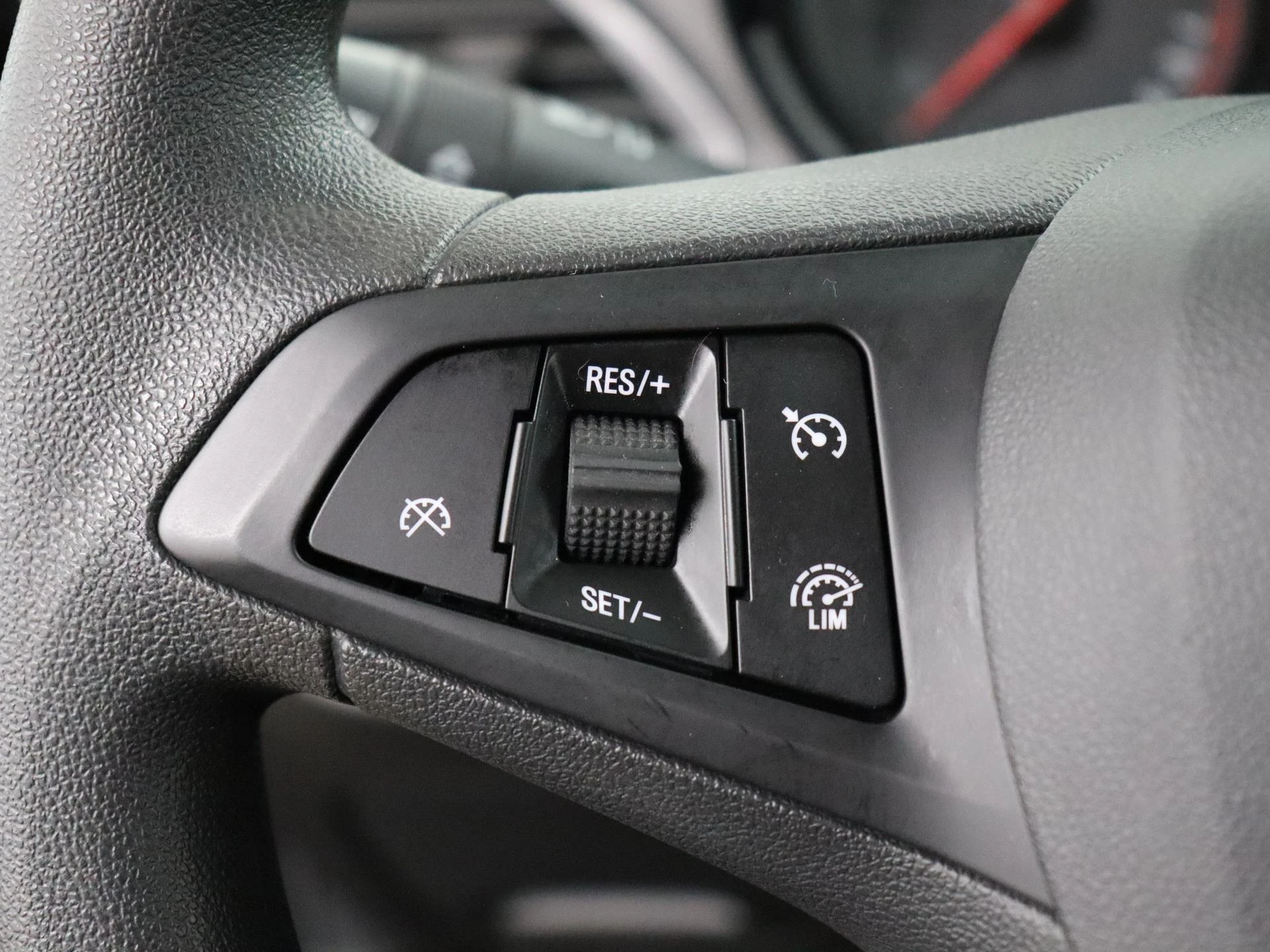 Opel-KARL-image-14