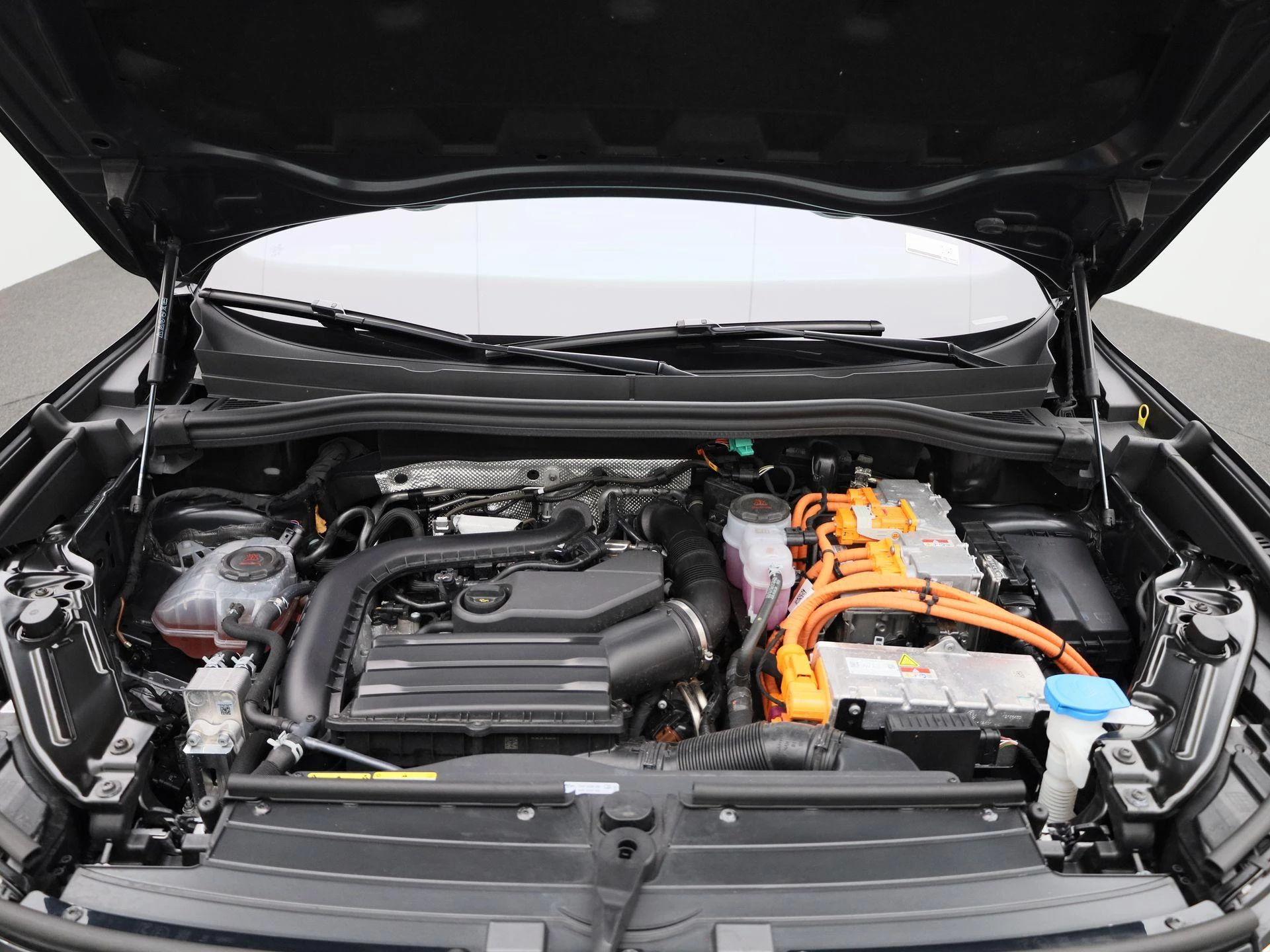Volkswagen-Tiguan-image-46