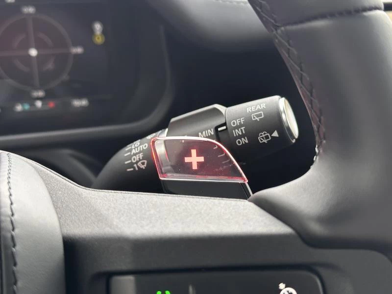 Land Rover Defender 110 P635 OCTA Black Edition AWD Auto. 26MY