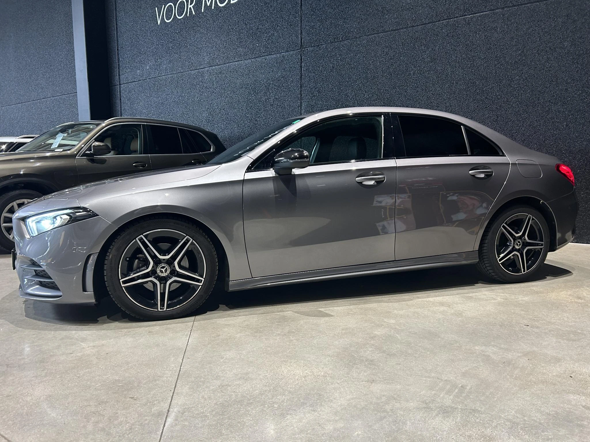 Mercedes-Benz-A-Klasse-image-3