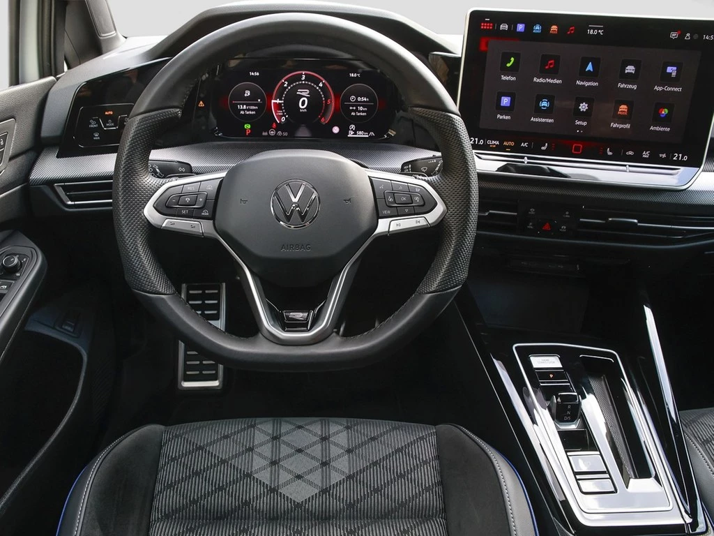 Volkswagen-Golf-image-11