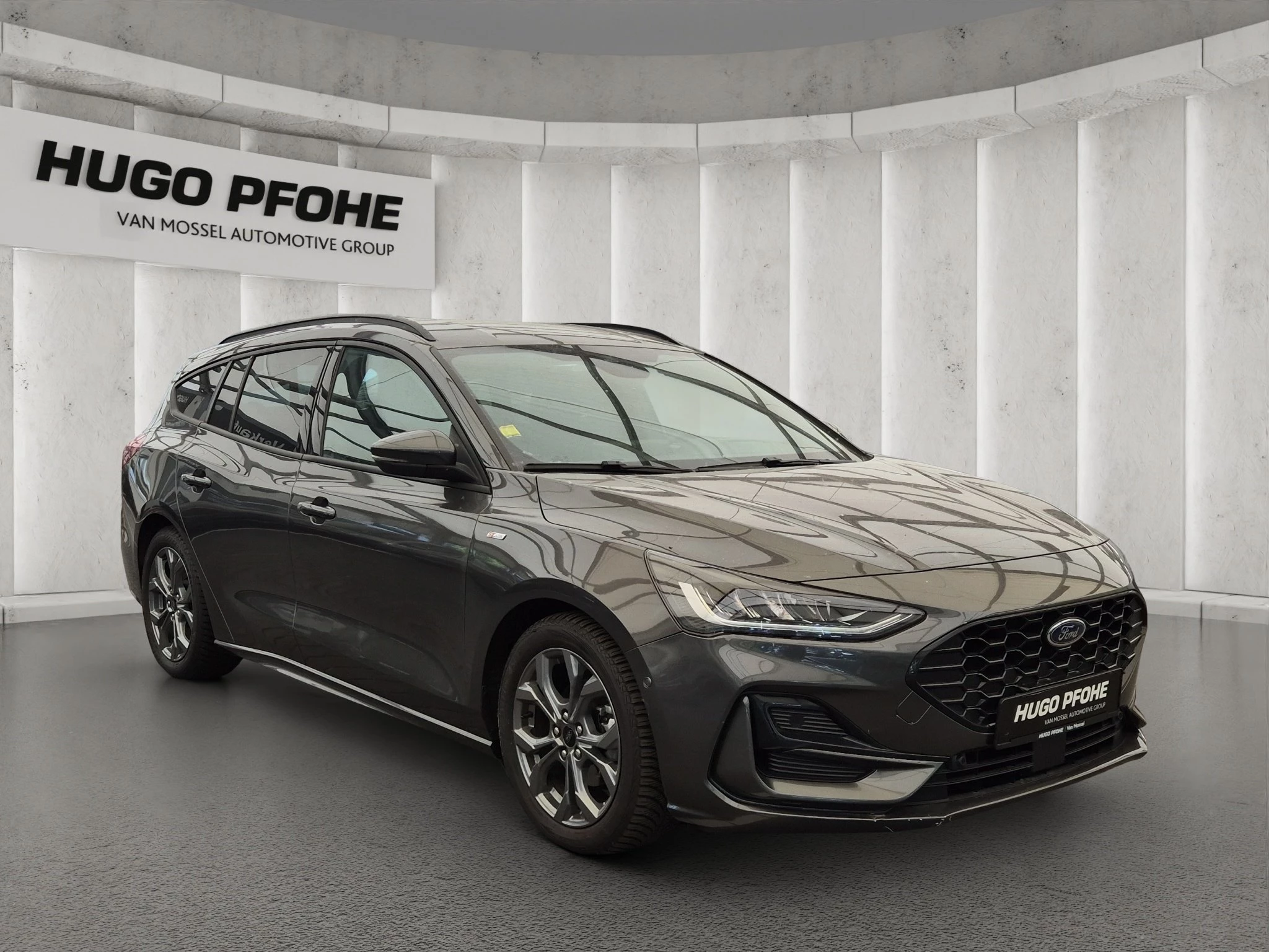 Ford Focus ST-Line X Turnier Aut.*AHK*ACC*HUD*KAM*NAVI*WINTER-PKT.