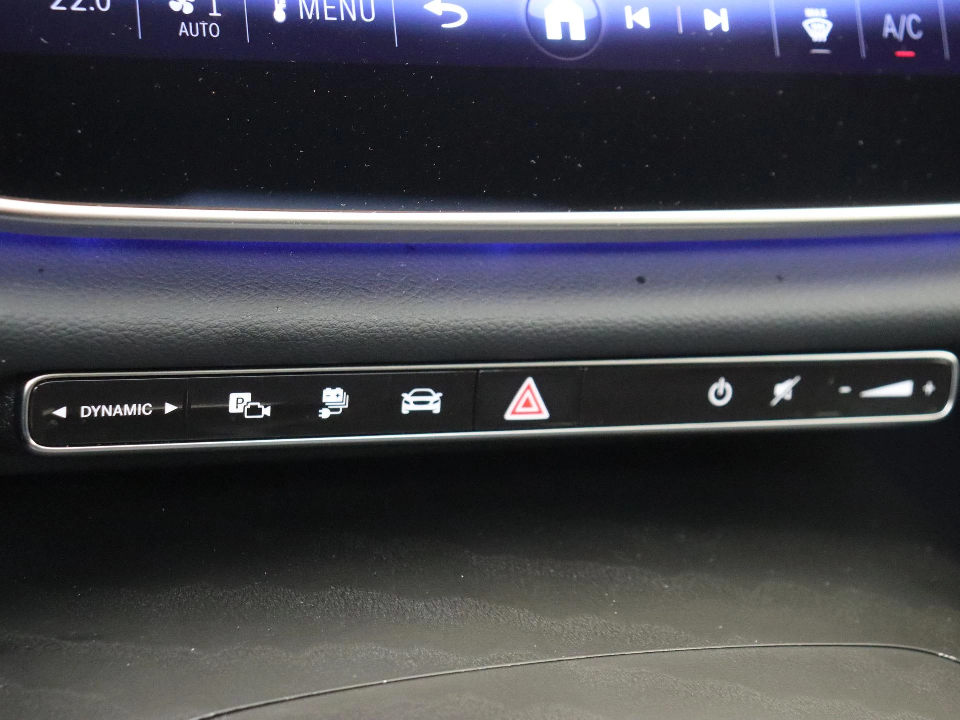 Mercedes-Benz-E-Klasse-image-21