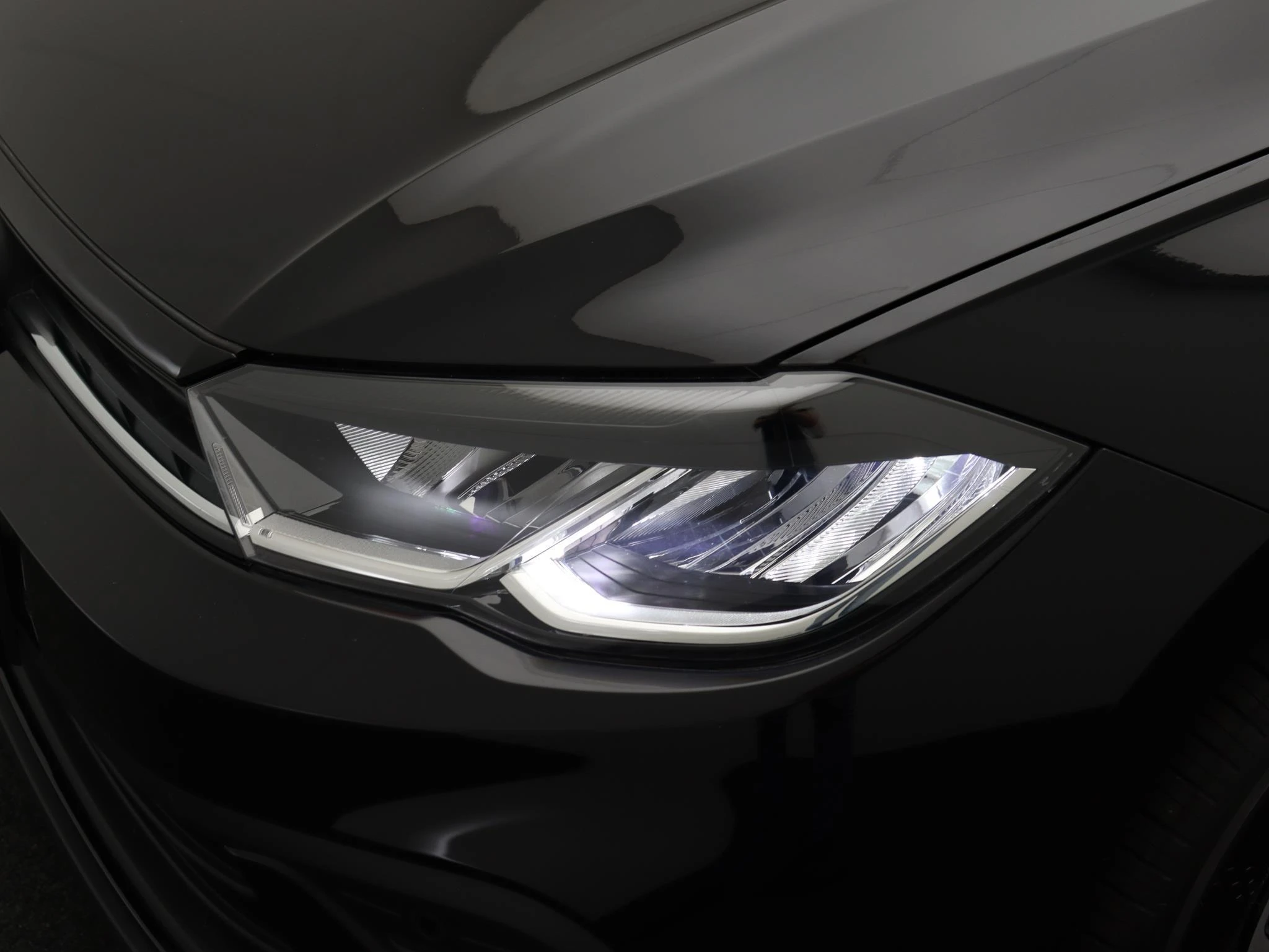 Volkswagen-Polo-image-14