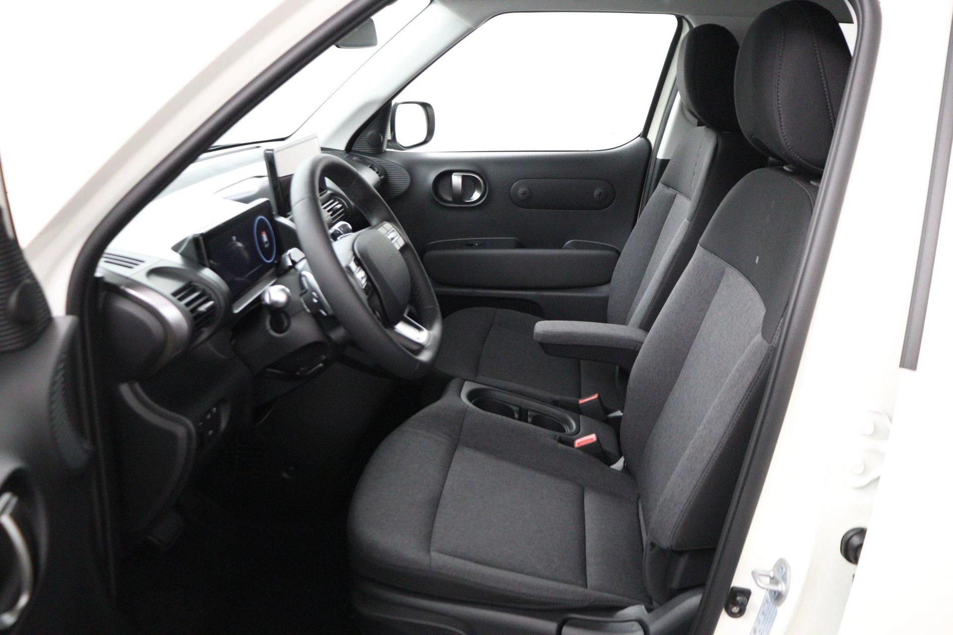 Hyundai-Inster-image-26