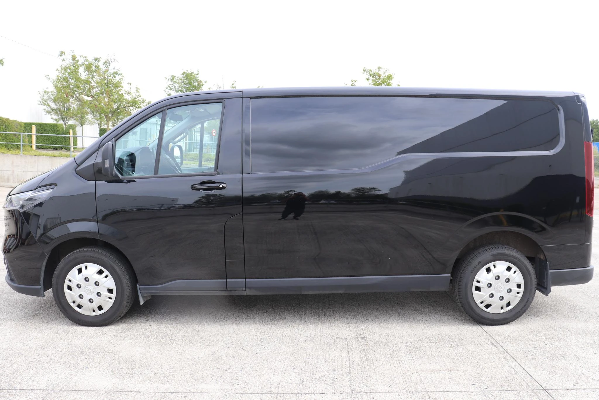 Maxus-Deliver 7-image-2