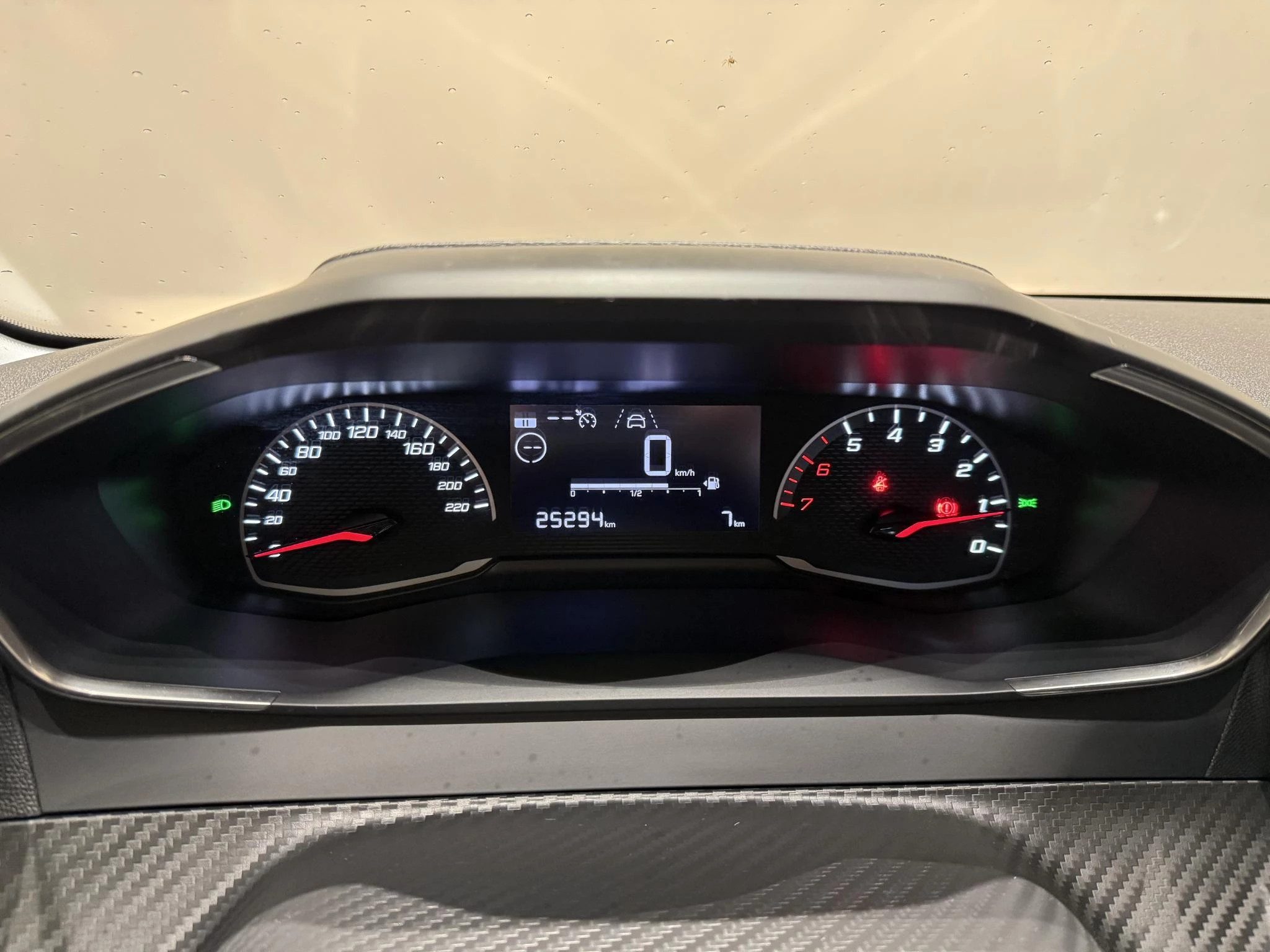 Peugeot-208-image-14