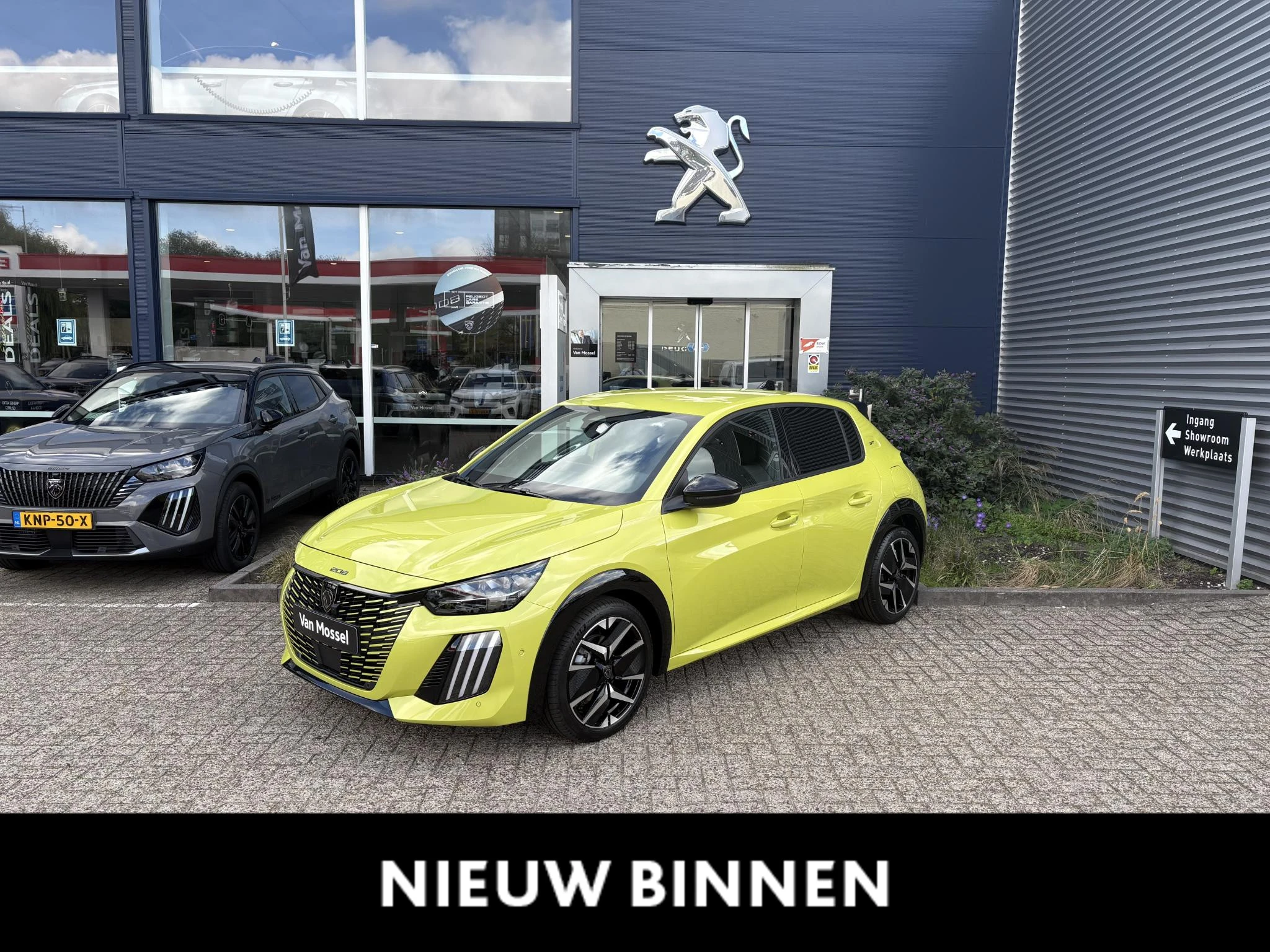 Peugeot-208-image-0