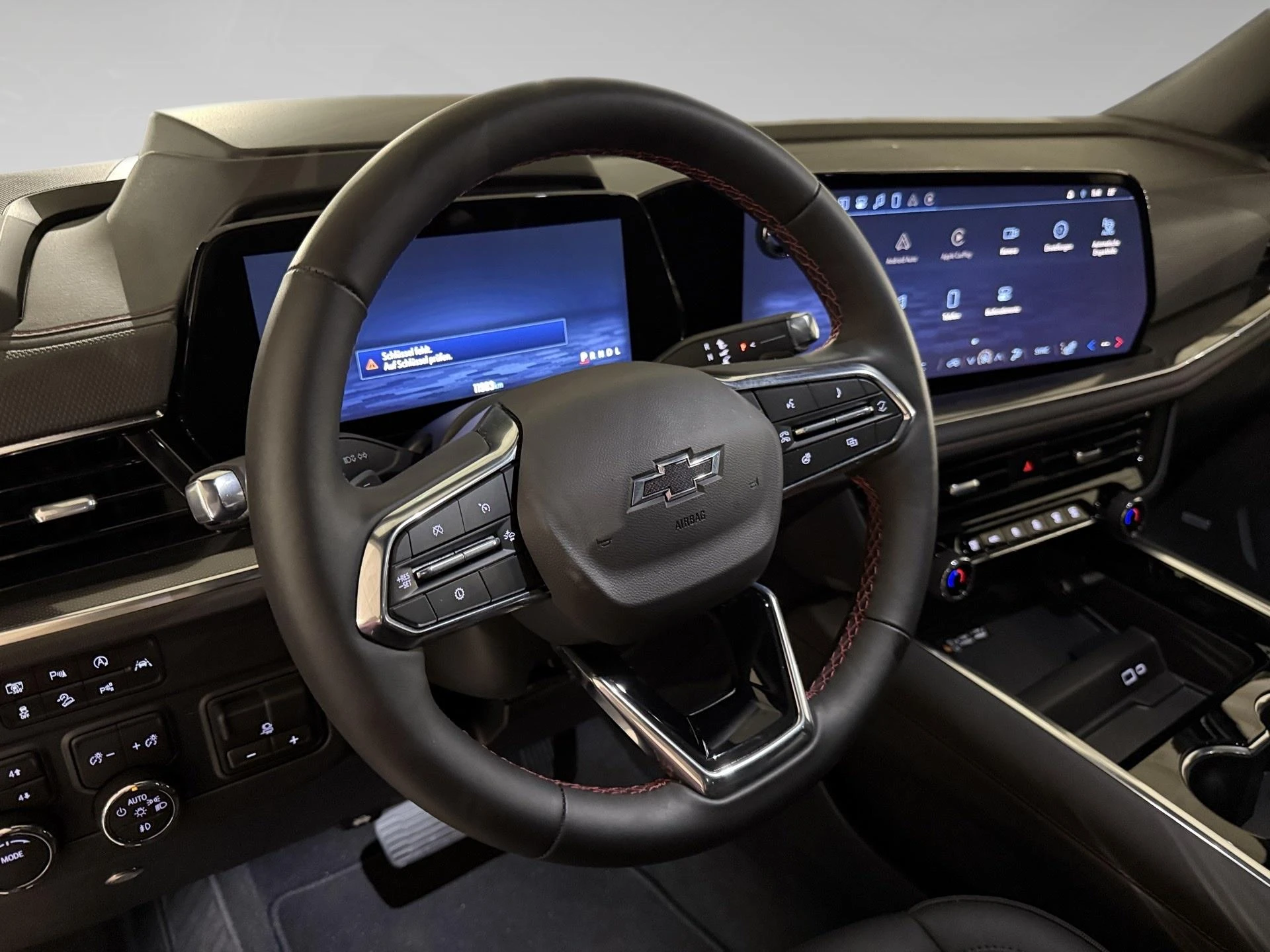 Chevrolet-Tahoe-image-7