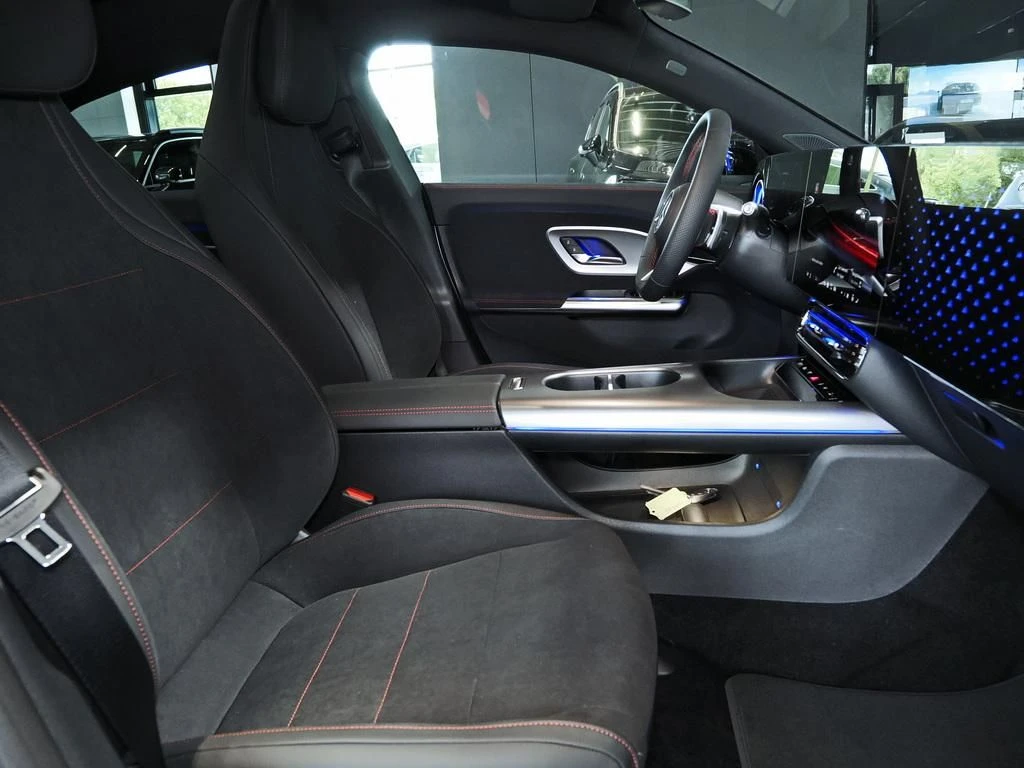 Mercedes-Benz-CLA 250+-image-10