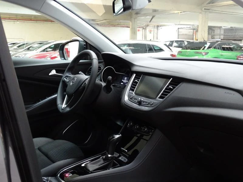 Opel-Grandland X-image-11
