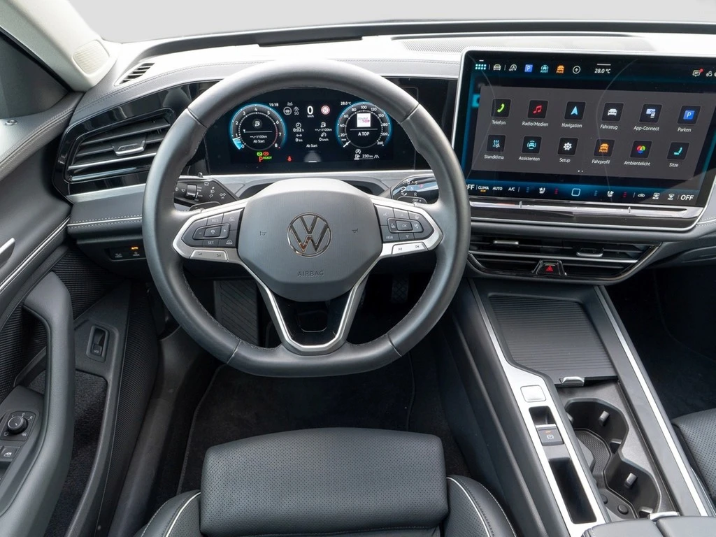 Volkswagen-Passat-image-14