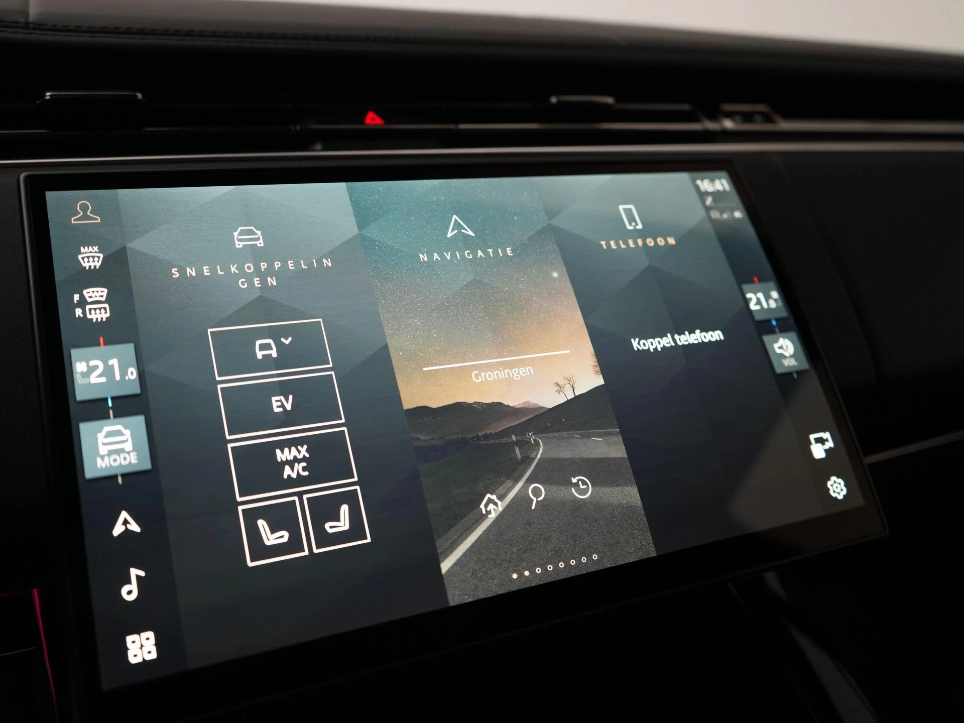 Land Rover-Range Rover Sport-image-17