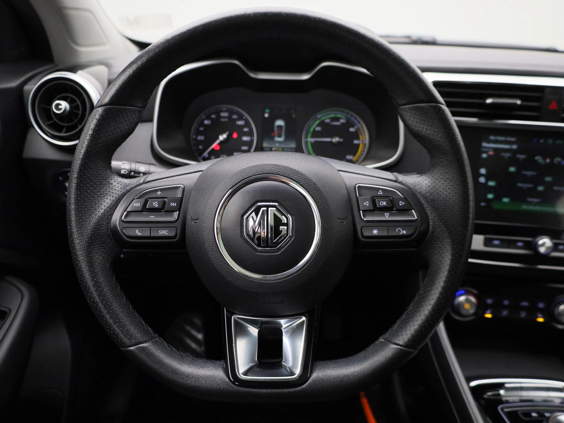 MG-ZS EV-image-6