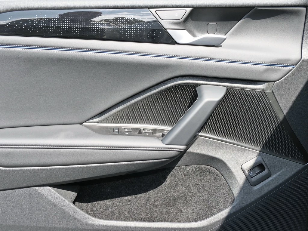 Volkswagen-Tiguan-image-15