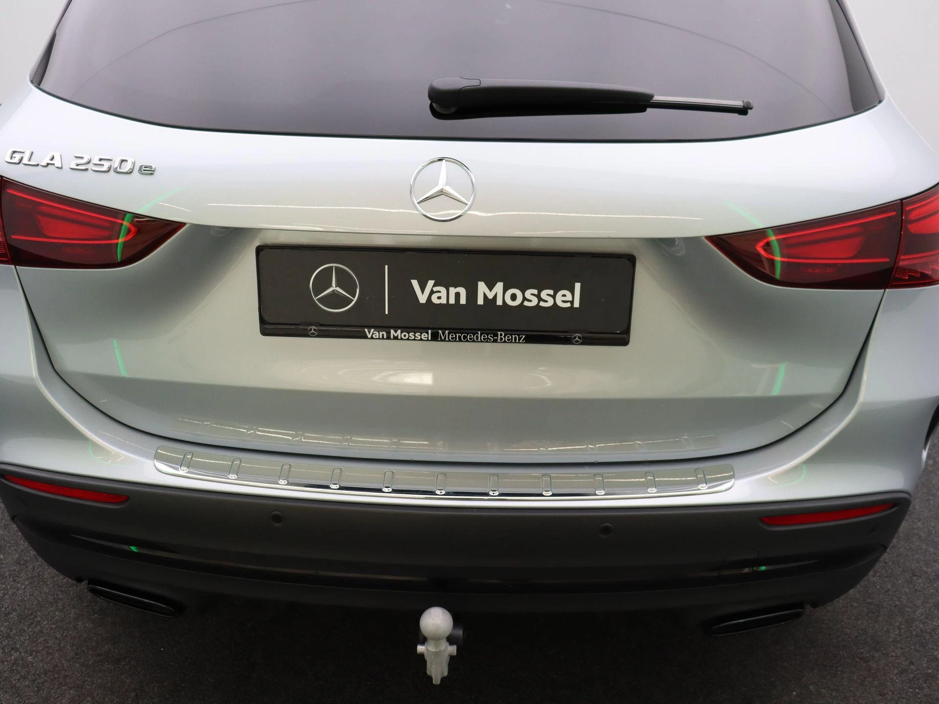 Mercedes-Benz GLA 250 e AMG Line + PREMIUM PLUS PACK + CARPLAY + TREKHAAK +