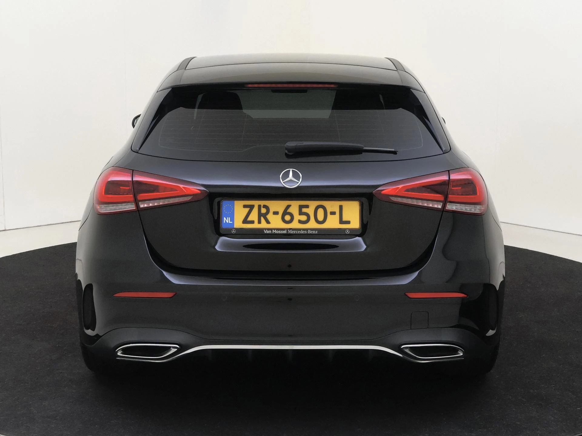 Mercedes-Benz-A-Klasse-image-6