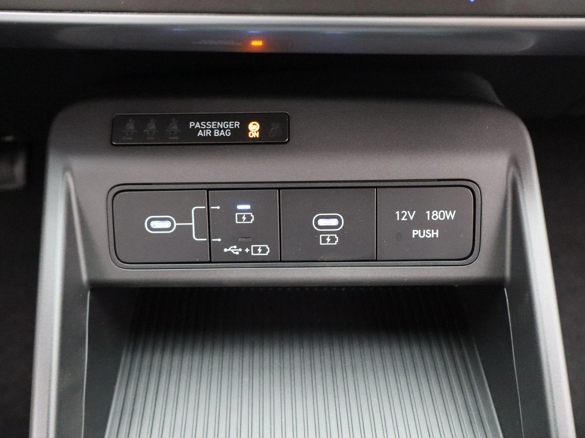 Hyundai-Kona-image-23