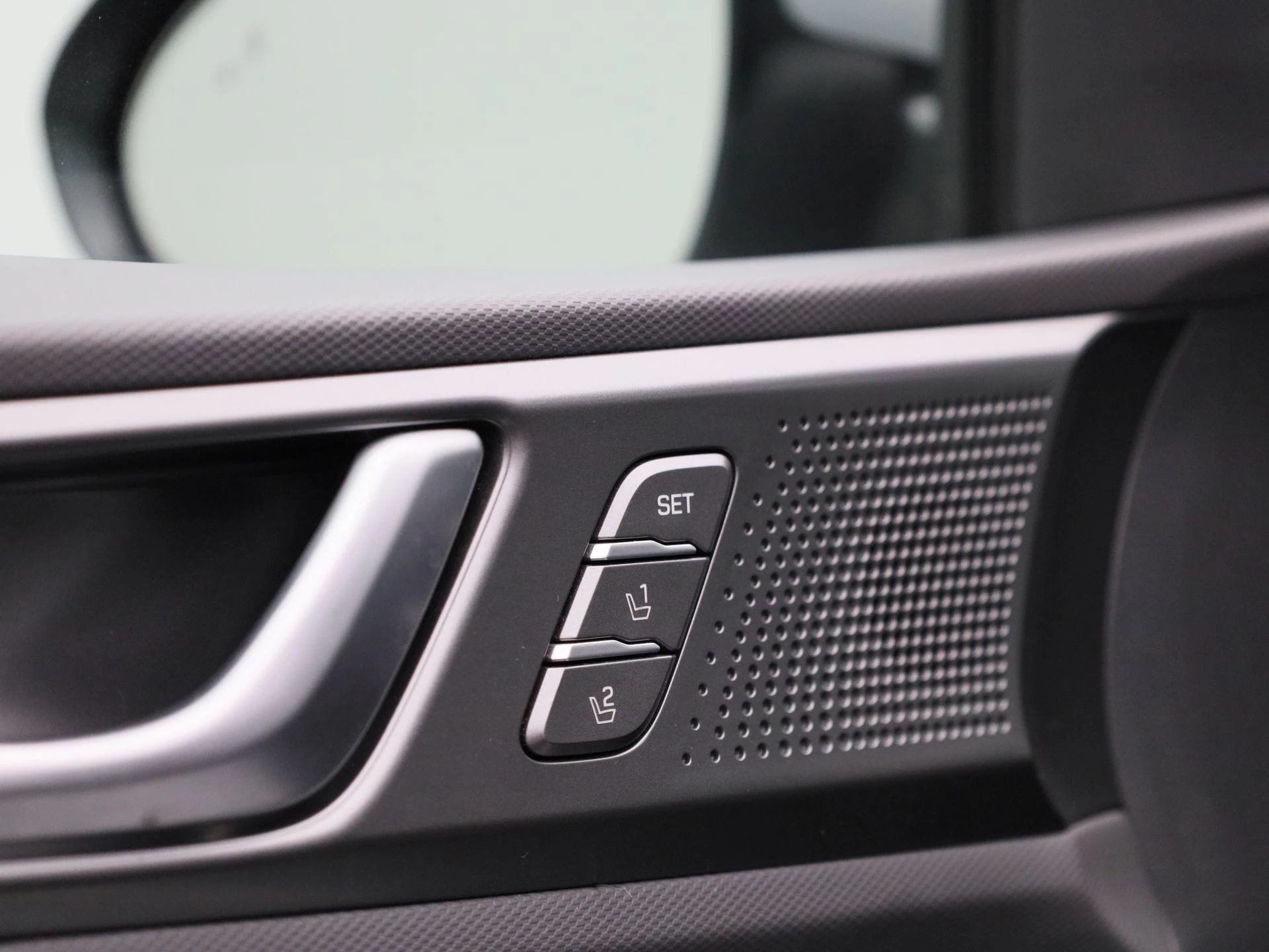 Hyundai-IONIQ-image-30