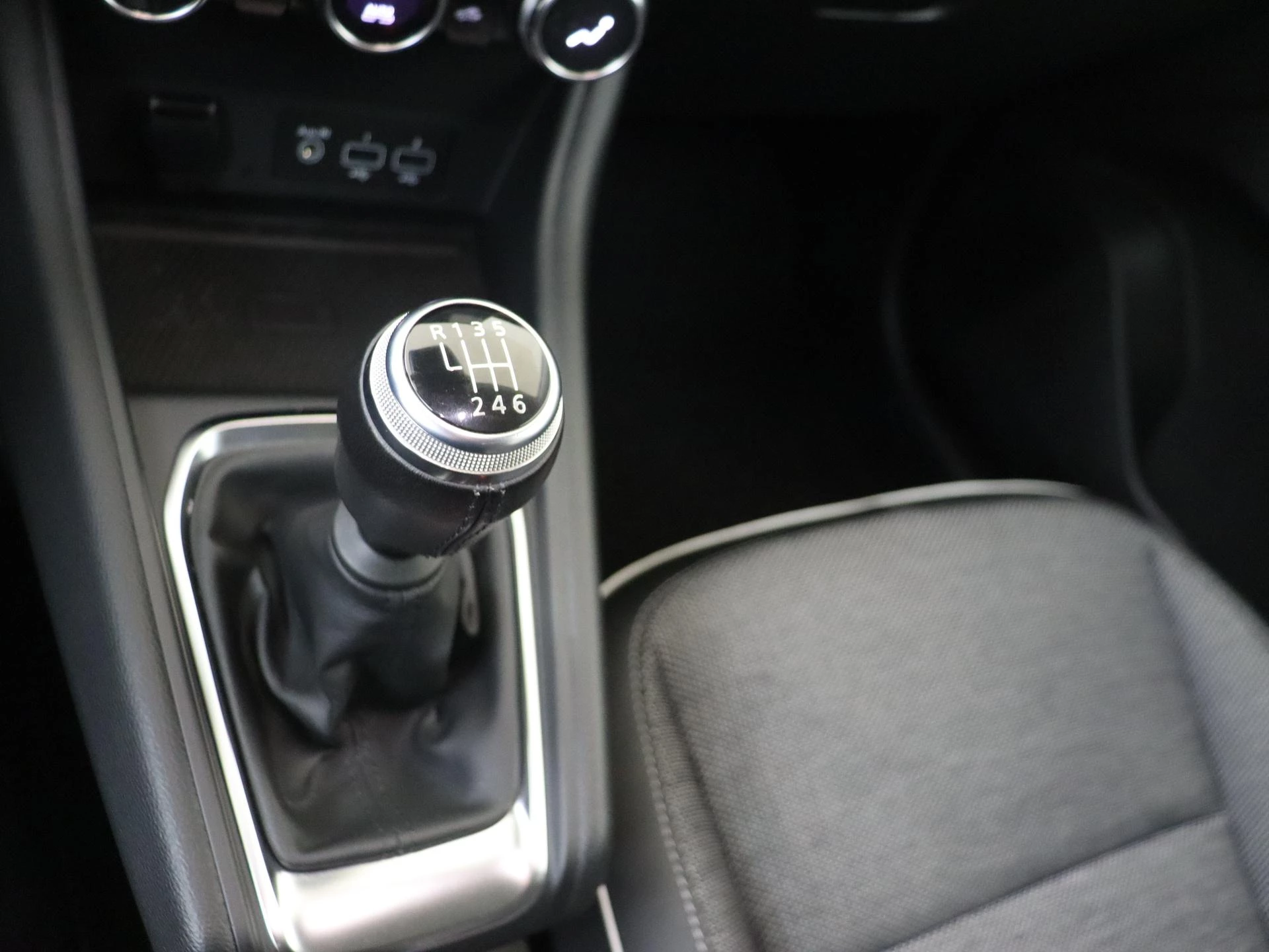 Renault-Captur-image-18