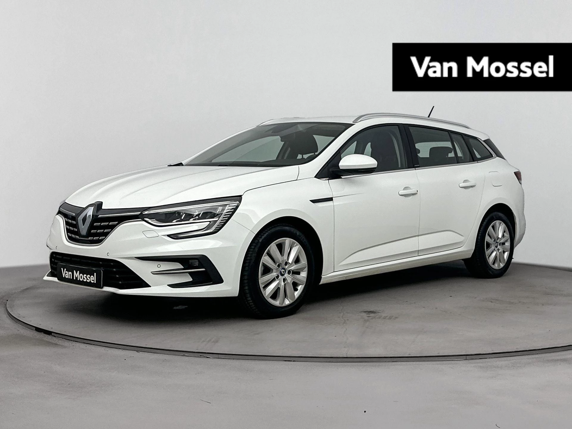 Renault-Megane E-Tech-image-0