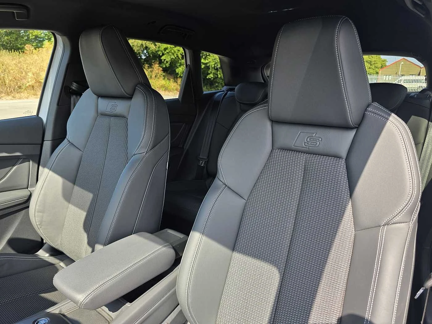 Audi-Q4 e-tron-image-9