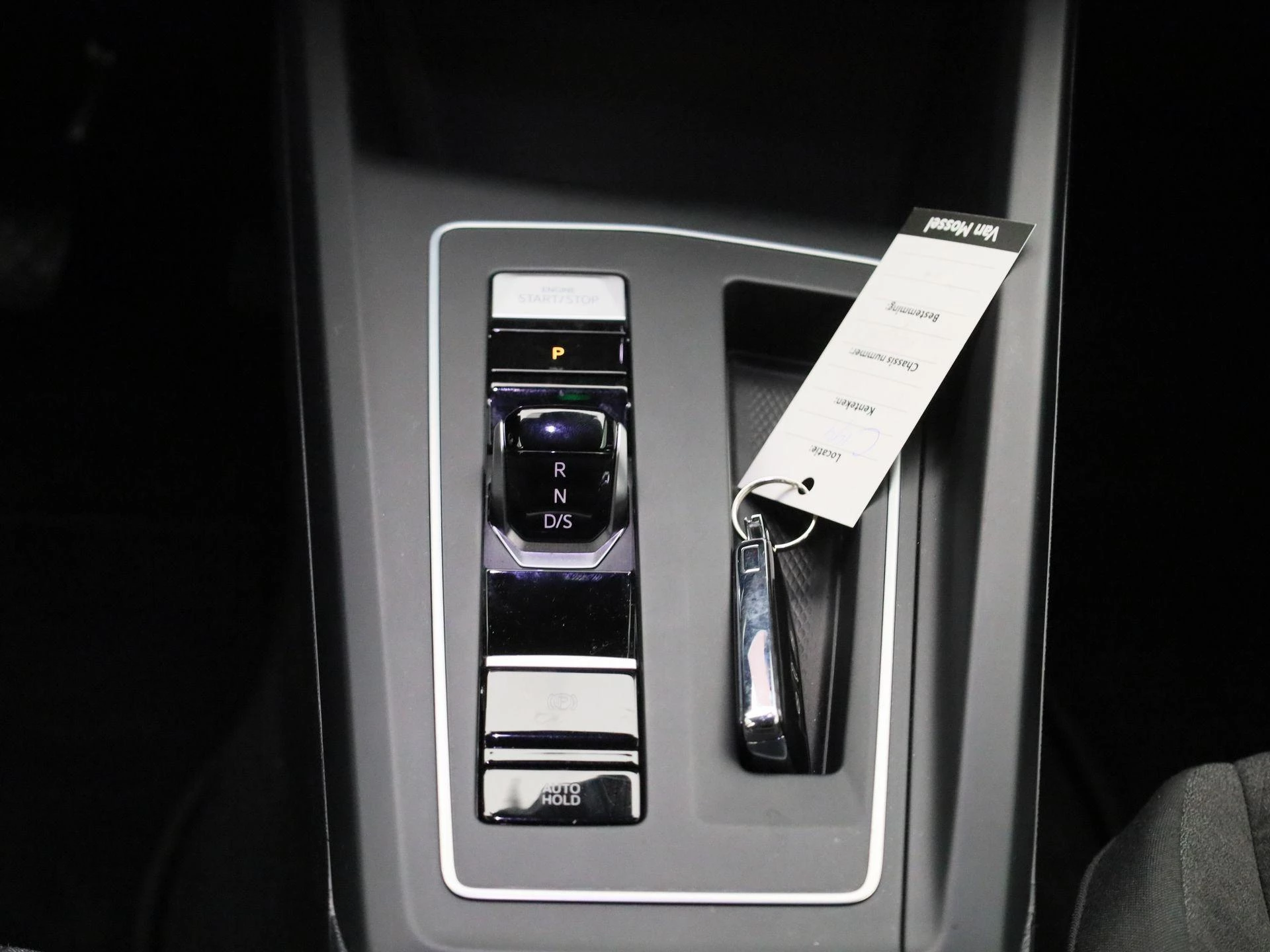 Volkswagen-Golf-image-9