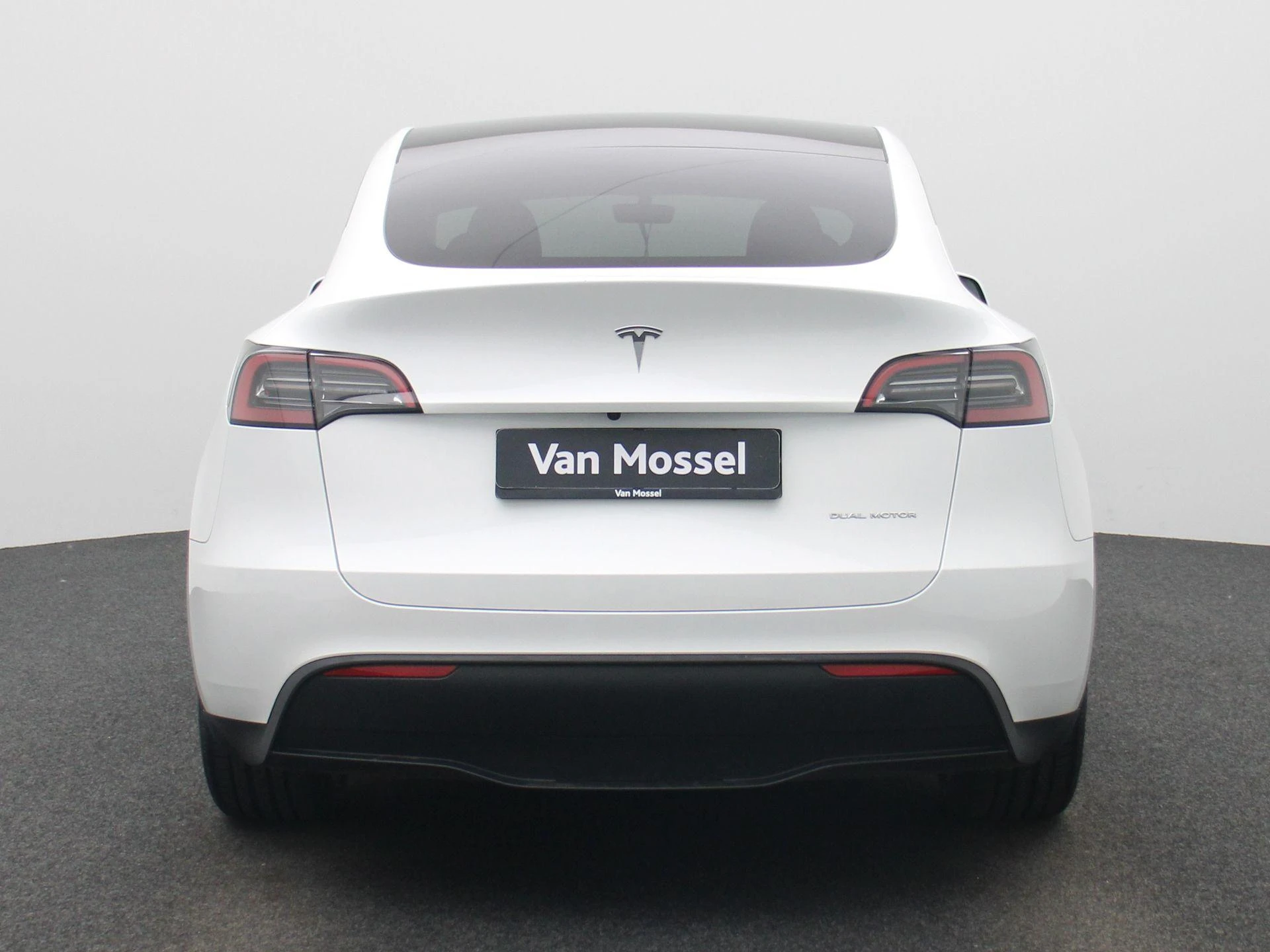 Tesla Model Y Long Range Dual Motor AWD