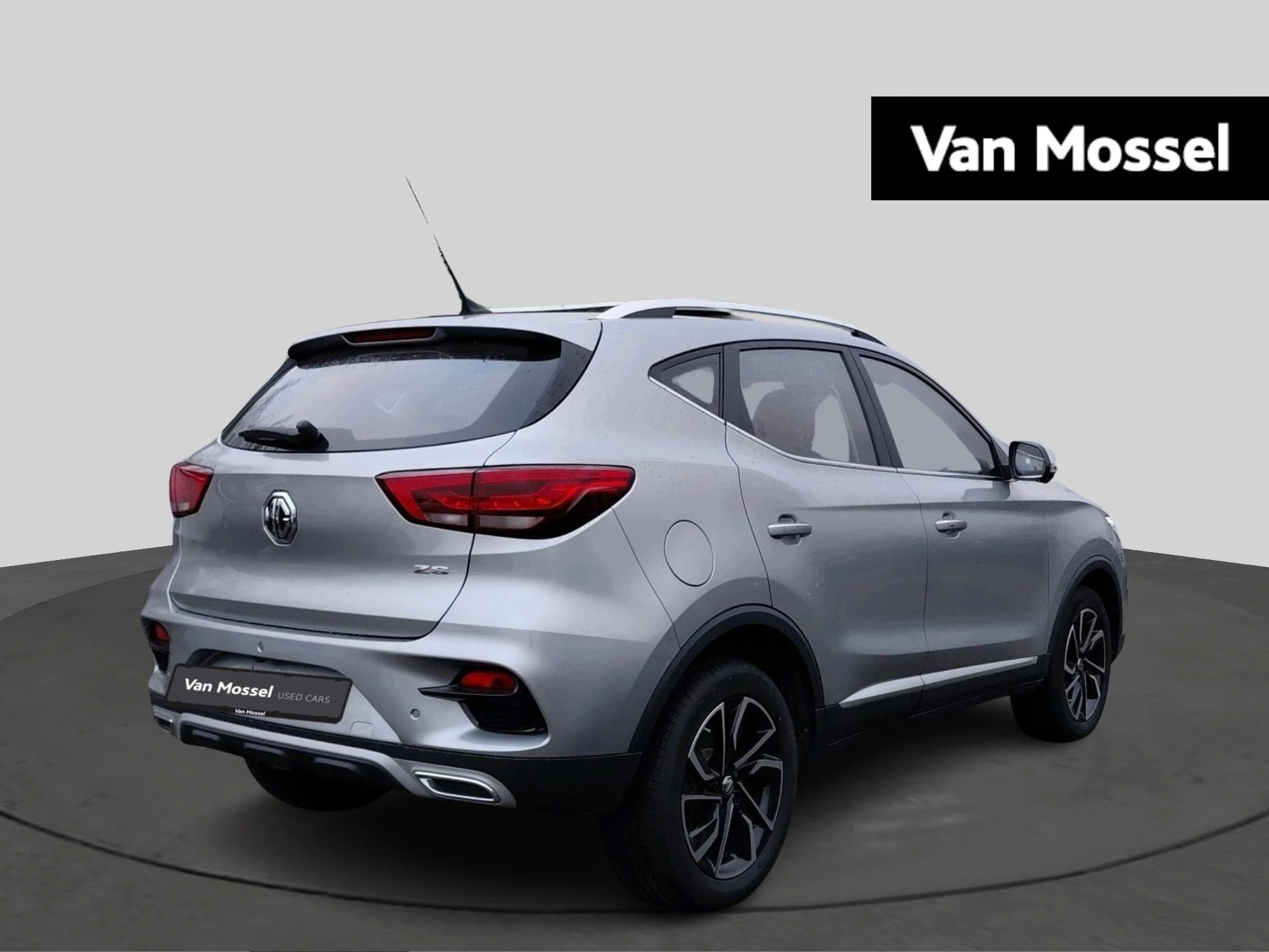 MG ZS Luxury