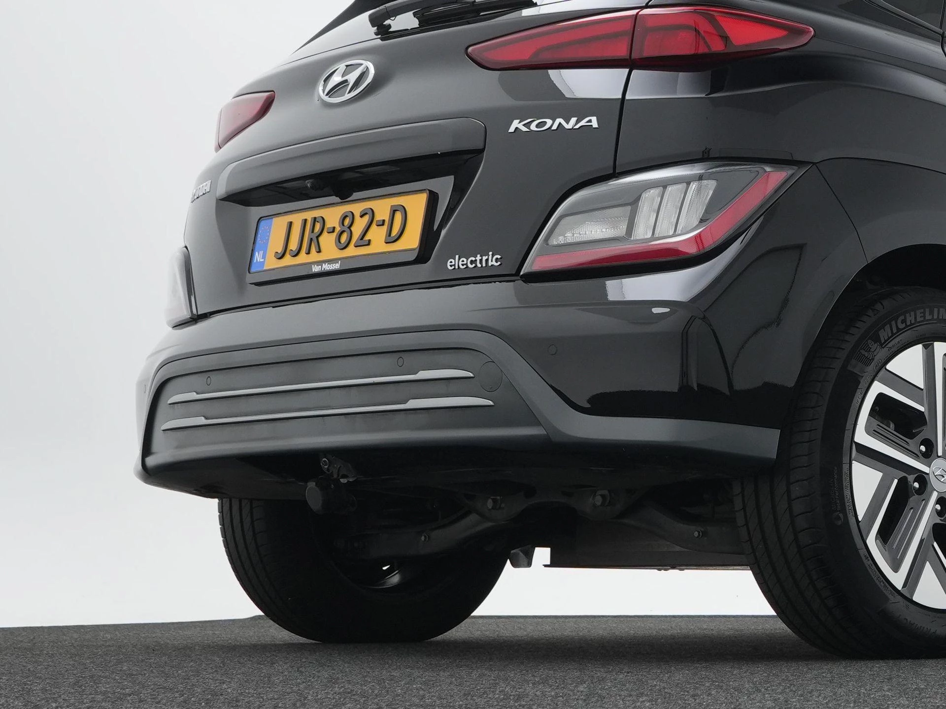 Hyundai Kona EV Premium 64 kWh