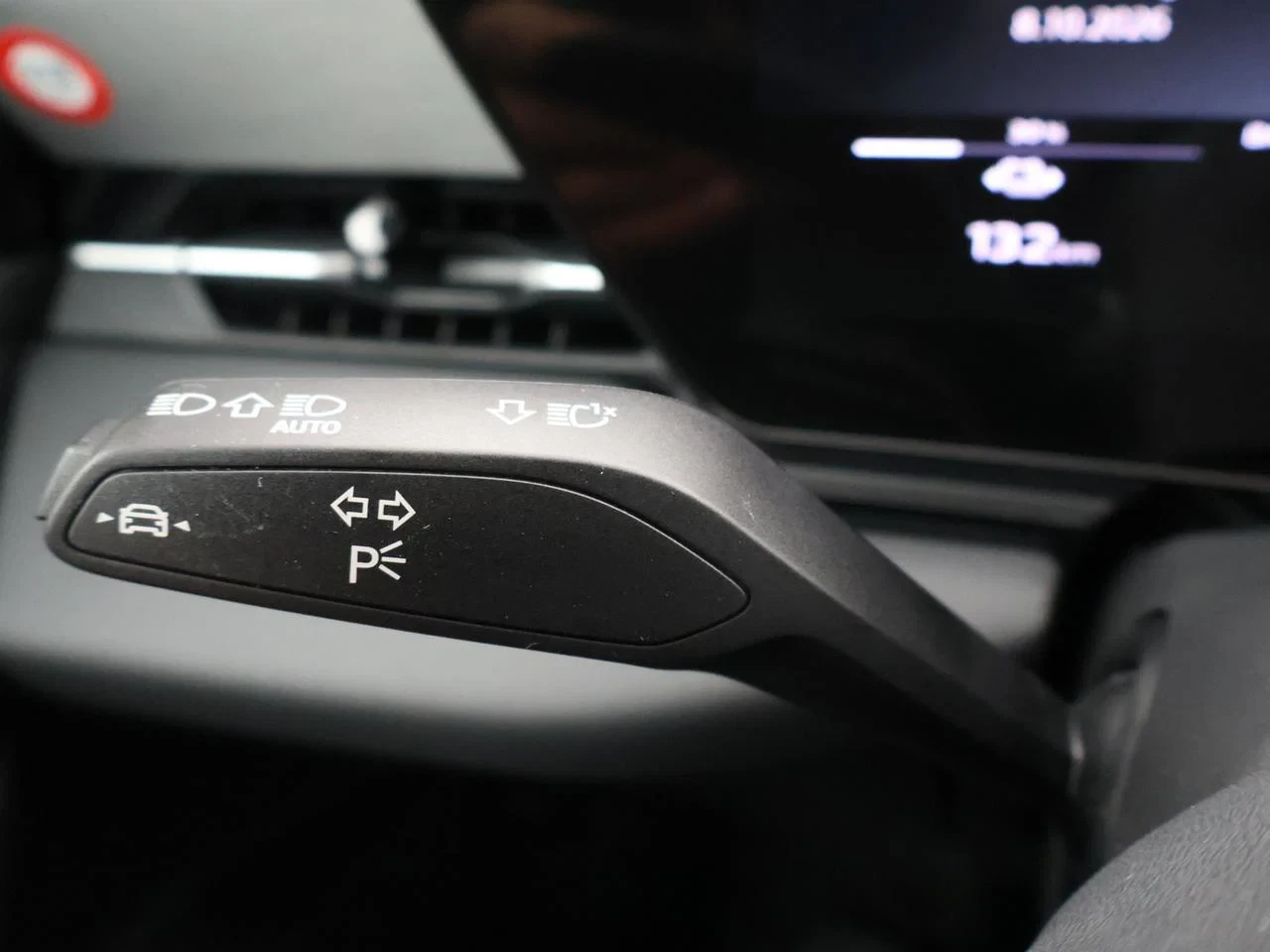 Audi-A6 Avant e-tron-image-14