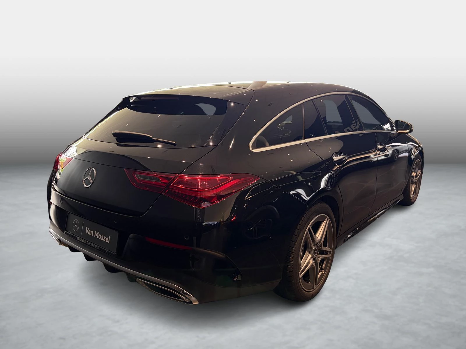 Mercedes-Benz CLA 180 Star Edition Shooting Brake + AMG + PANO + TREKHAAK + SURROUND VIEW +